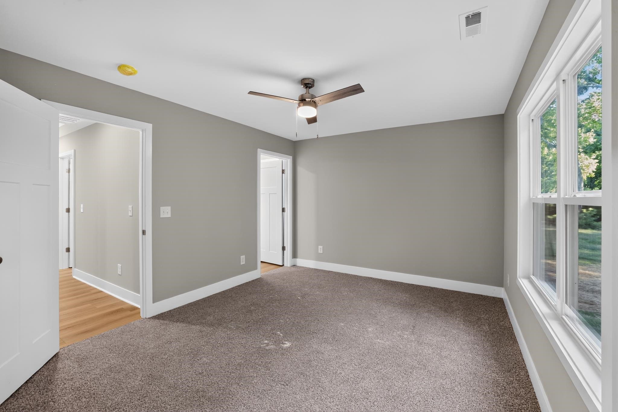 157 E Third Street Property Photo 34