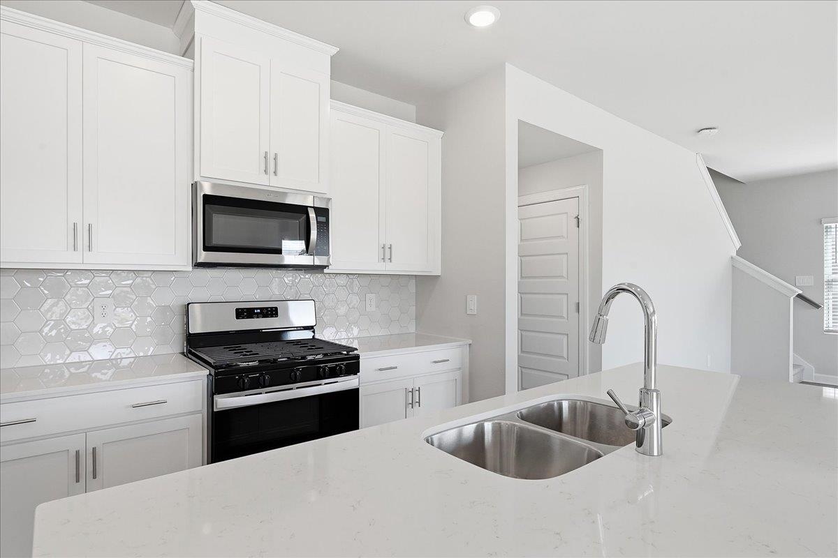 204 Moretz Place Property Photo 10