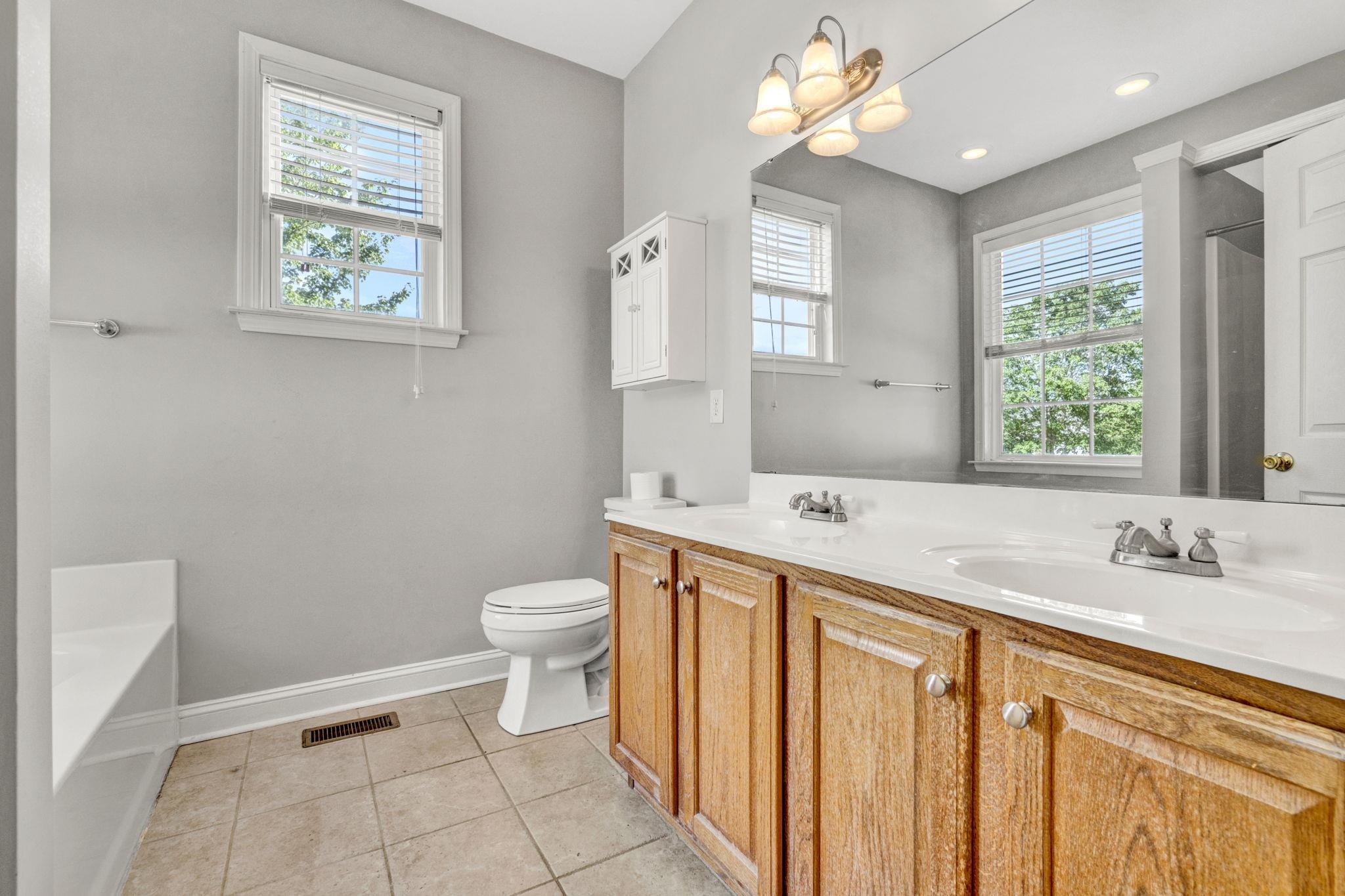 801 Oak Haven Court Property Photo 24