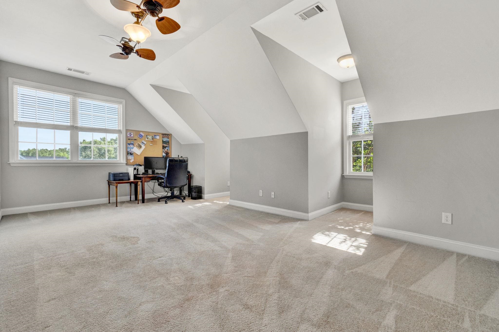 801 Oak Haven Court Property Photo 28