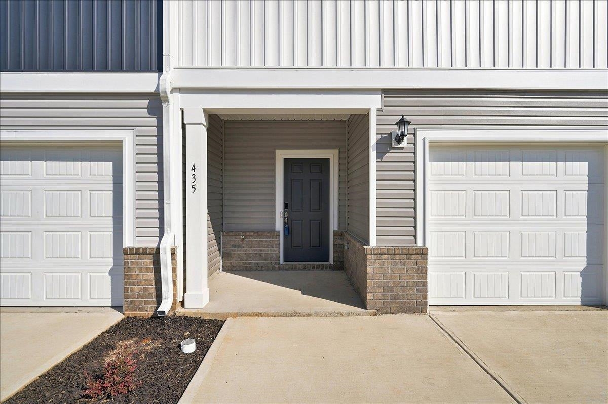 435 Blissful Court Property Photo 5
