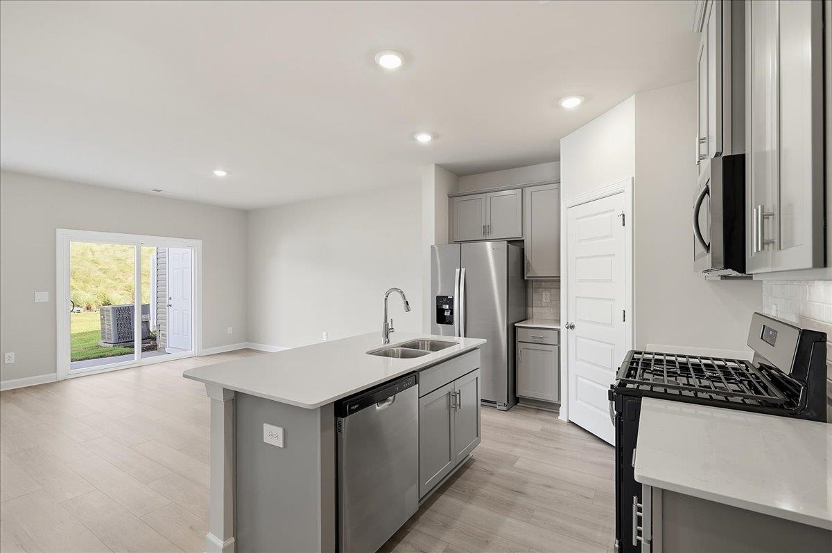 435 Blissful Court Property Photo 9