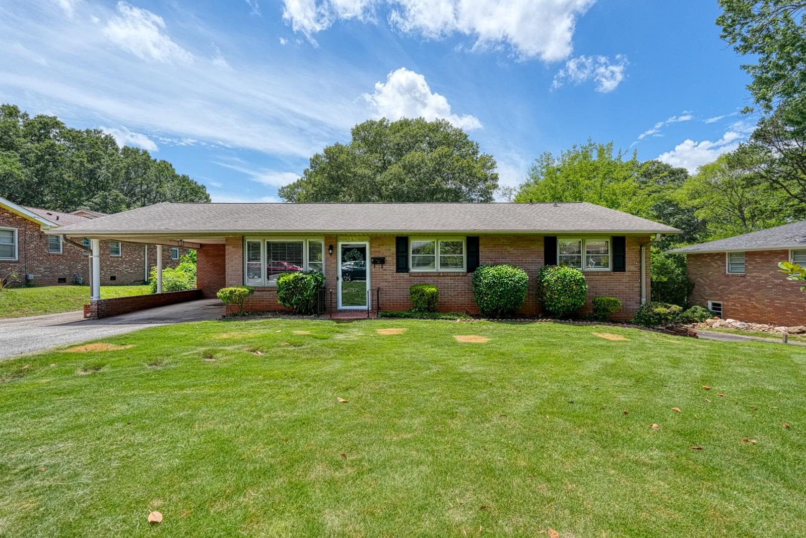 1291 Montview Street Property Photo 1