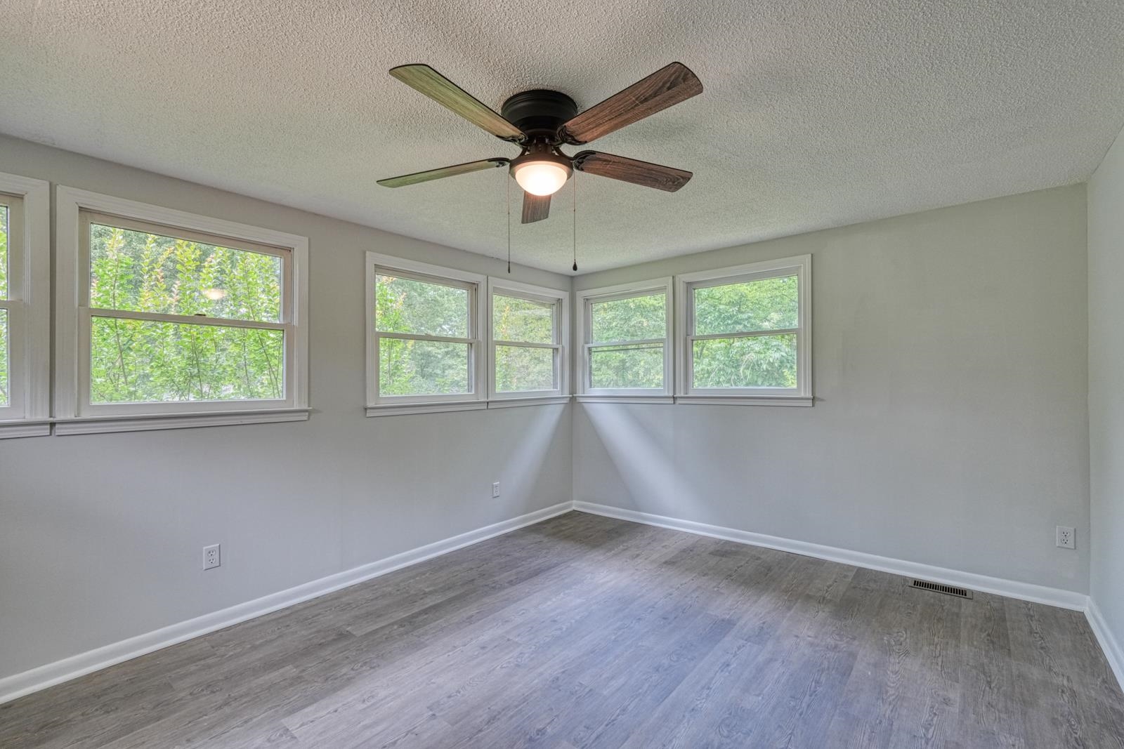1291 Montview Street Property Photo 23