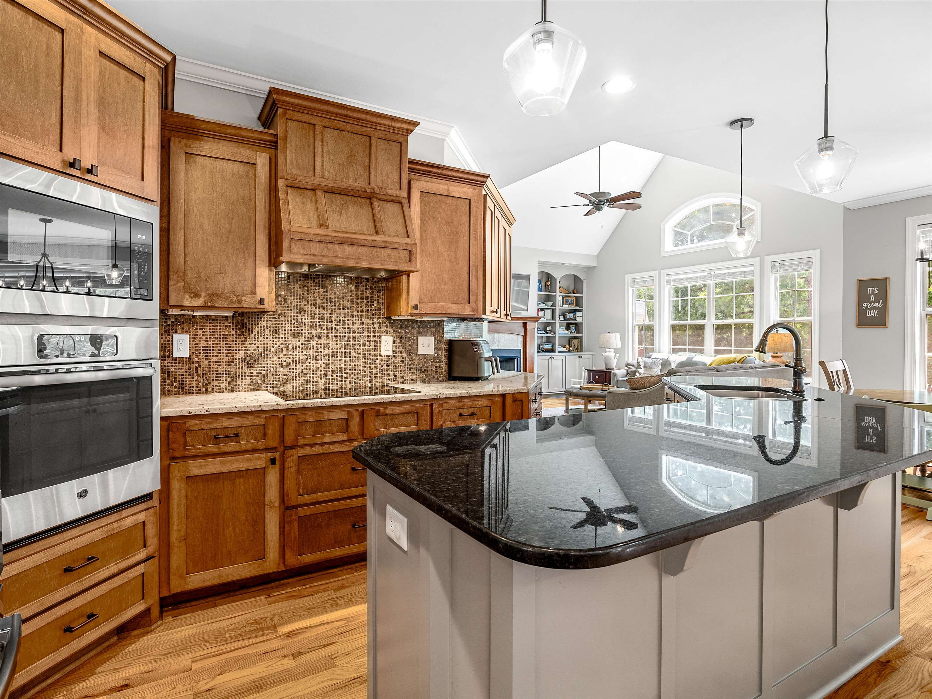 346 Roy Hall Way Property Photo 14