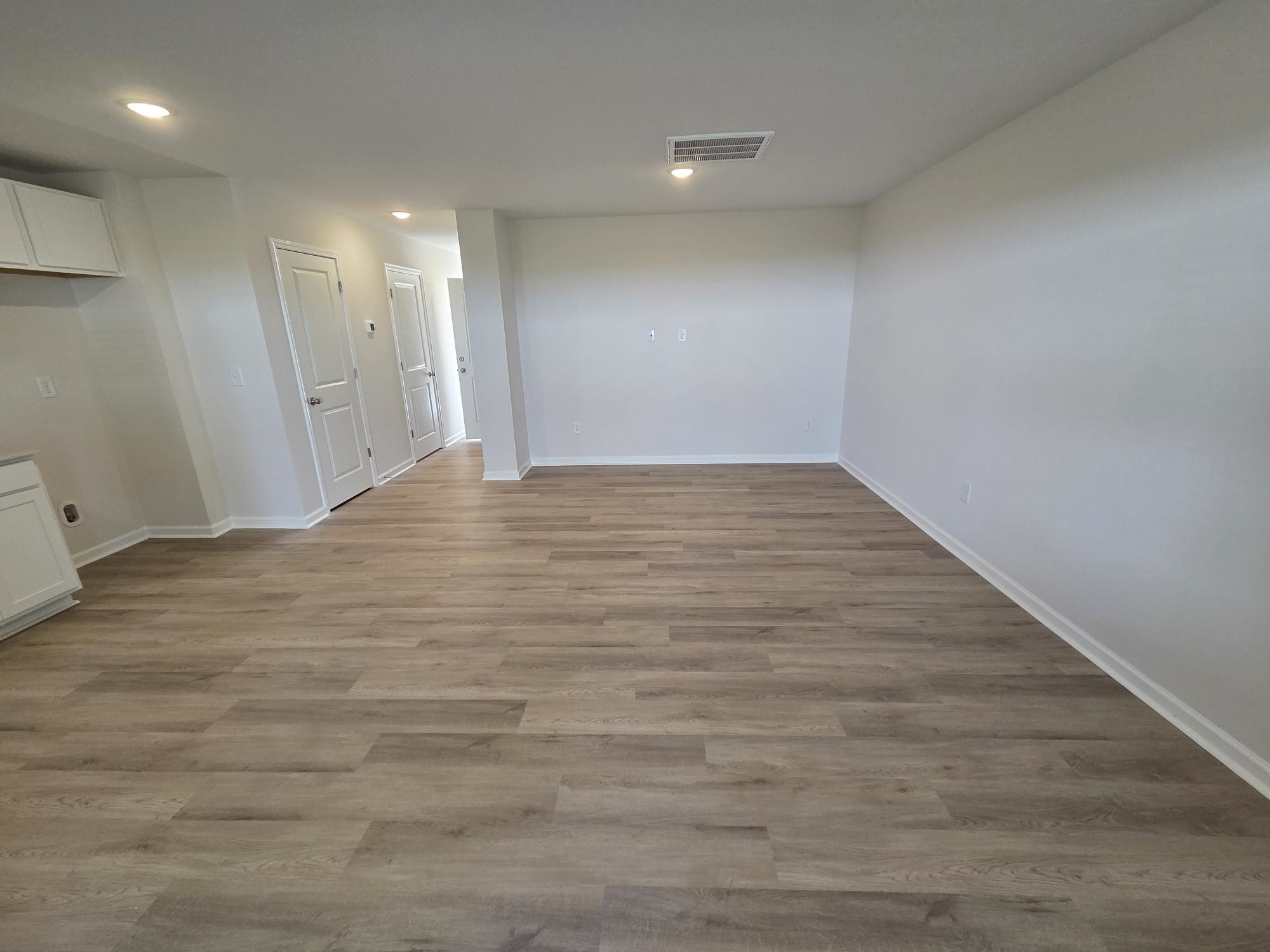 2061 Hillman Way Property Photo 18