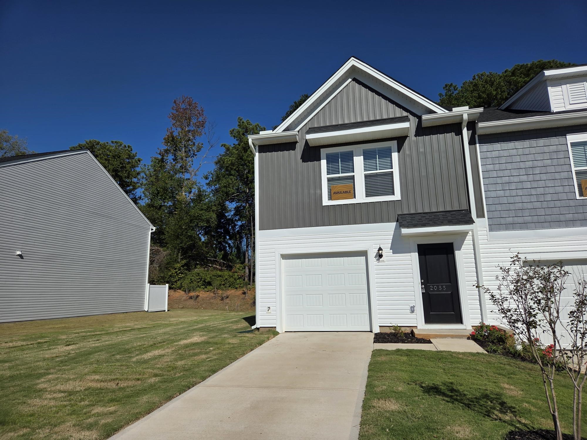 2055 Hillman Way Property Photo 1