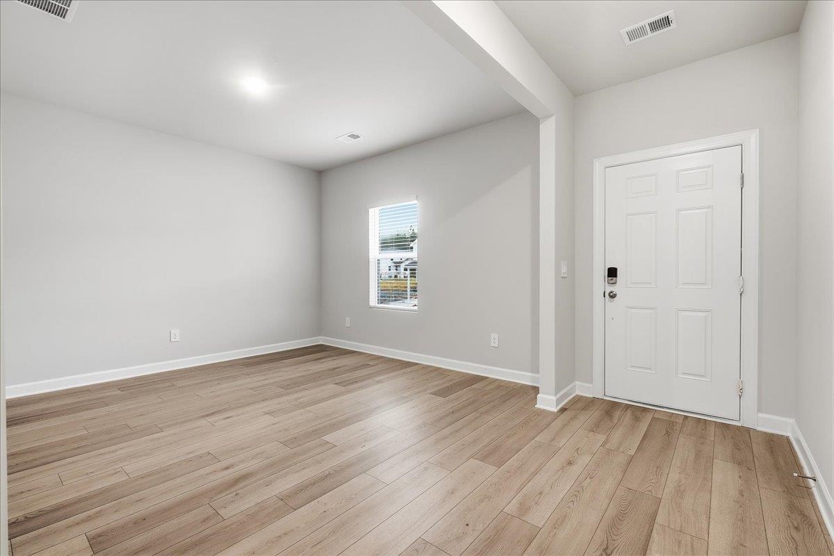 1516 Switchback Circle Property Photo 5
