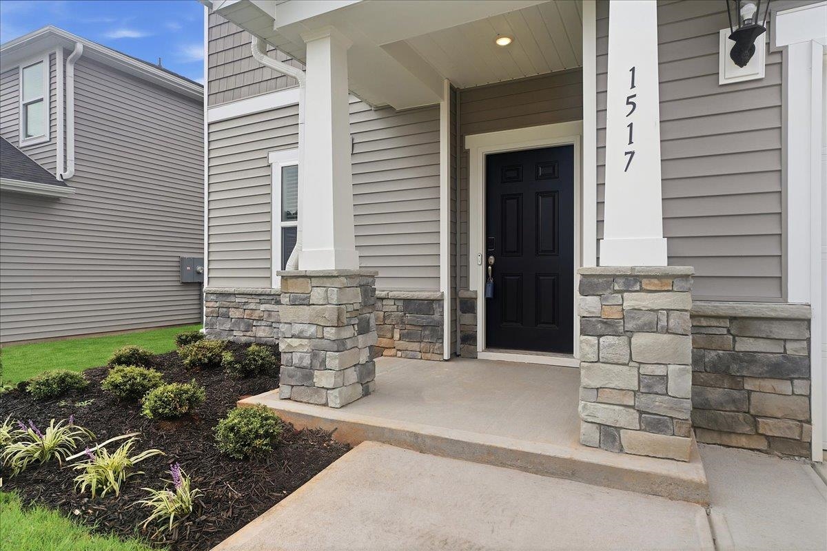 1517 Switchback Circle Property Photo 4