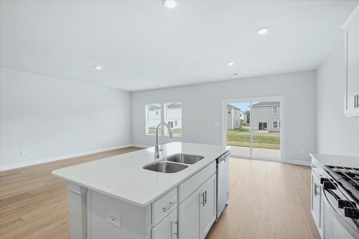 927 Rising Oak Court Property Photo 15