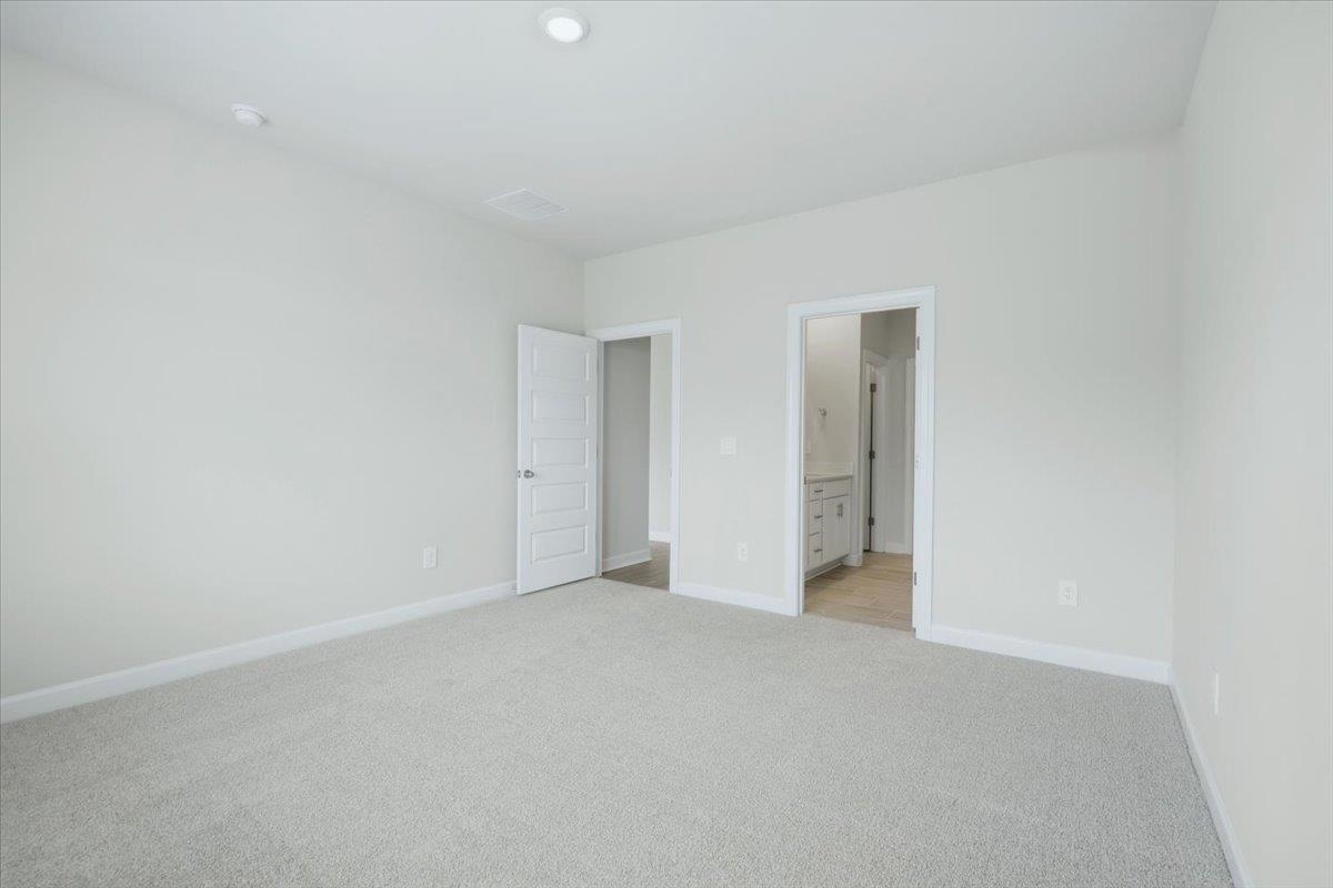 927 Rising Oak Court Property Photo 18