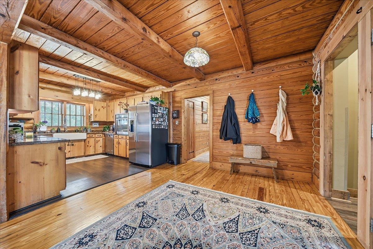 60 Lakeside Drive Property Photo 11