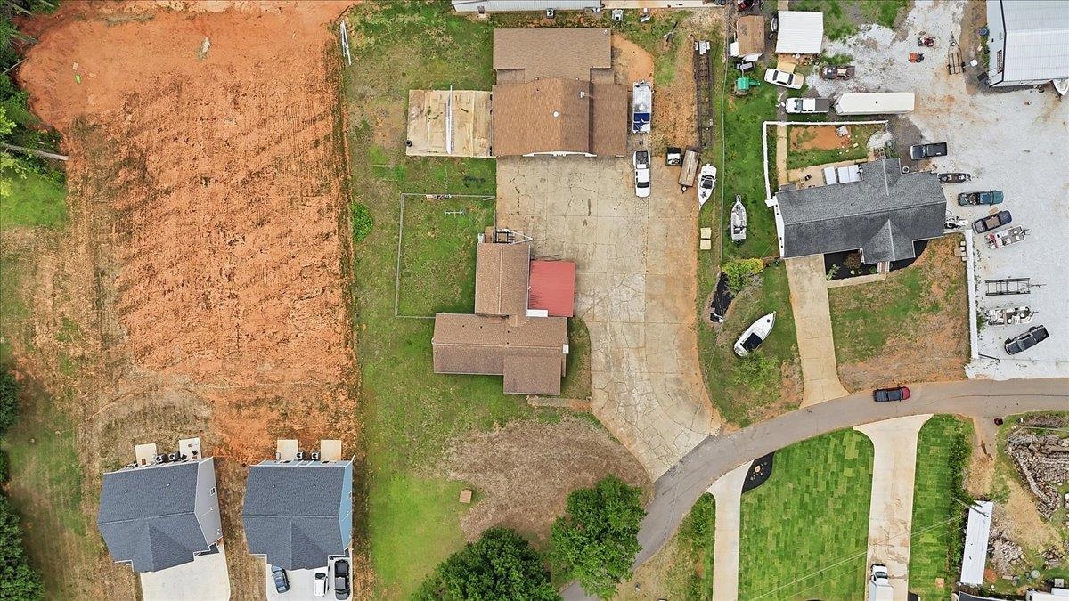 60 Lakeside Drive Property Photo 41
