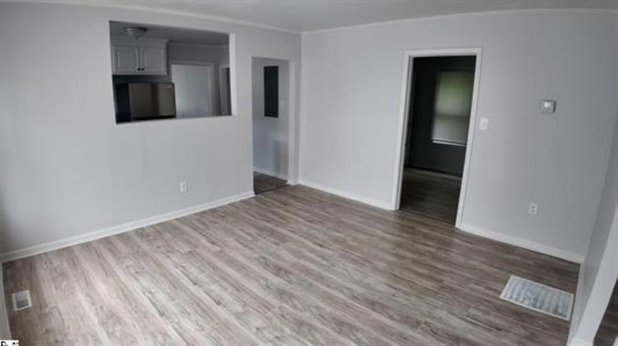 190 S. Cash Property Photo 4