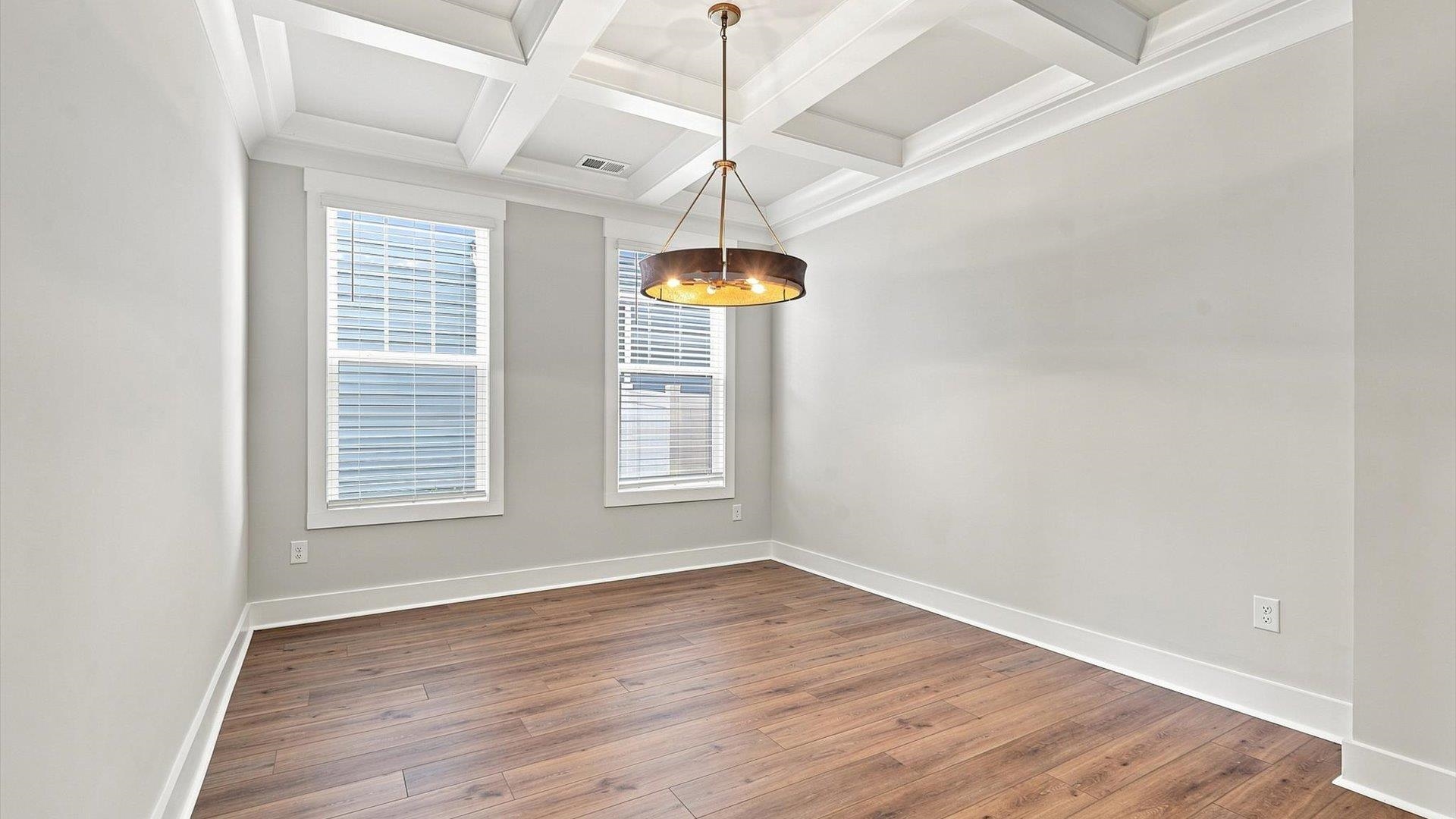 12136 Mahogany Circle Property Photo 4