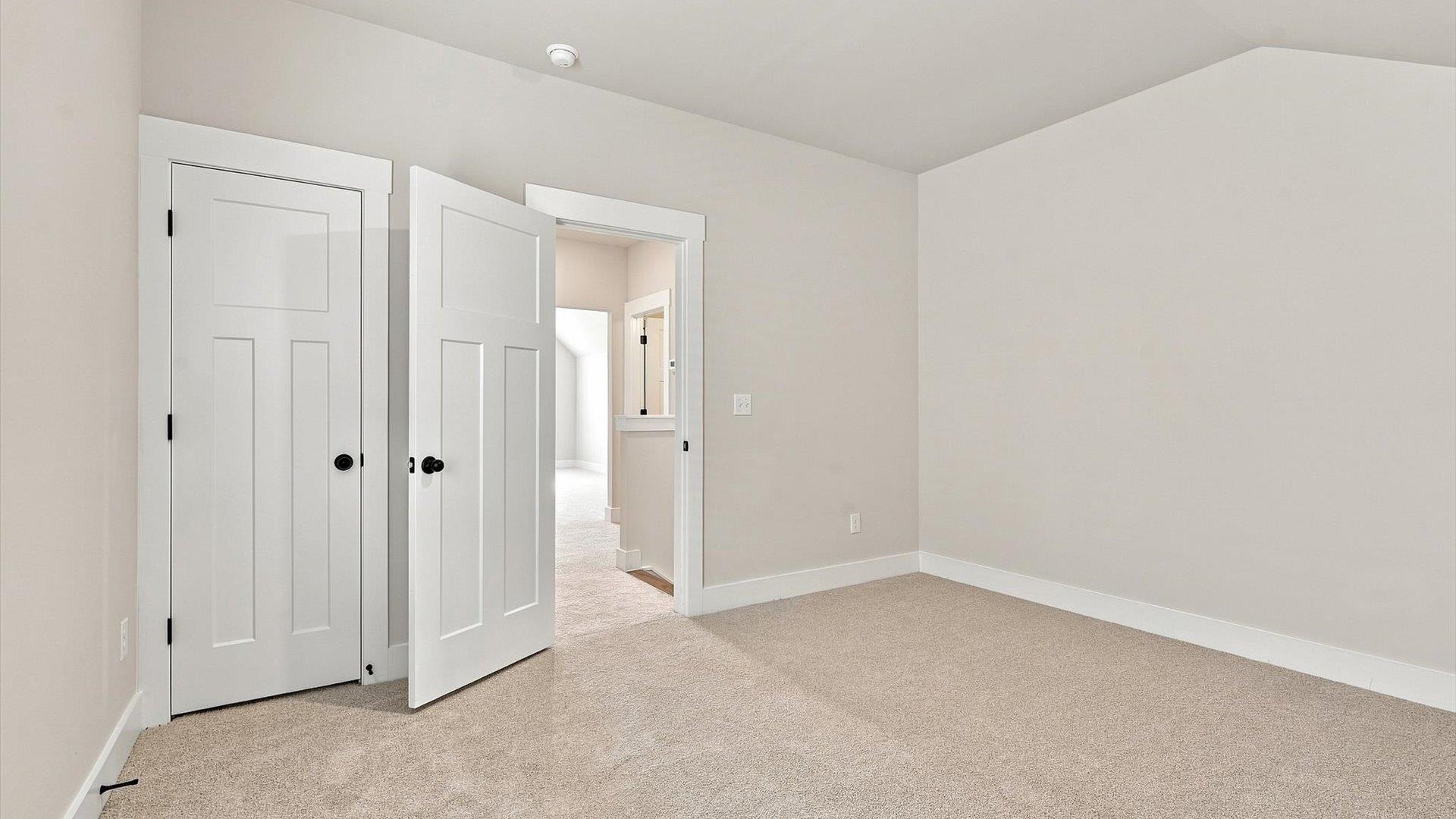 12136 Mahogany Circle Property Photo 23