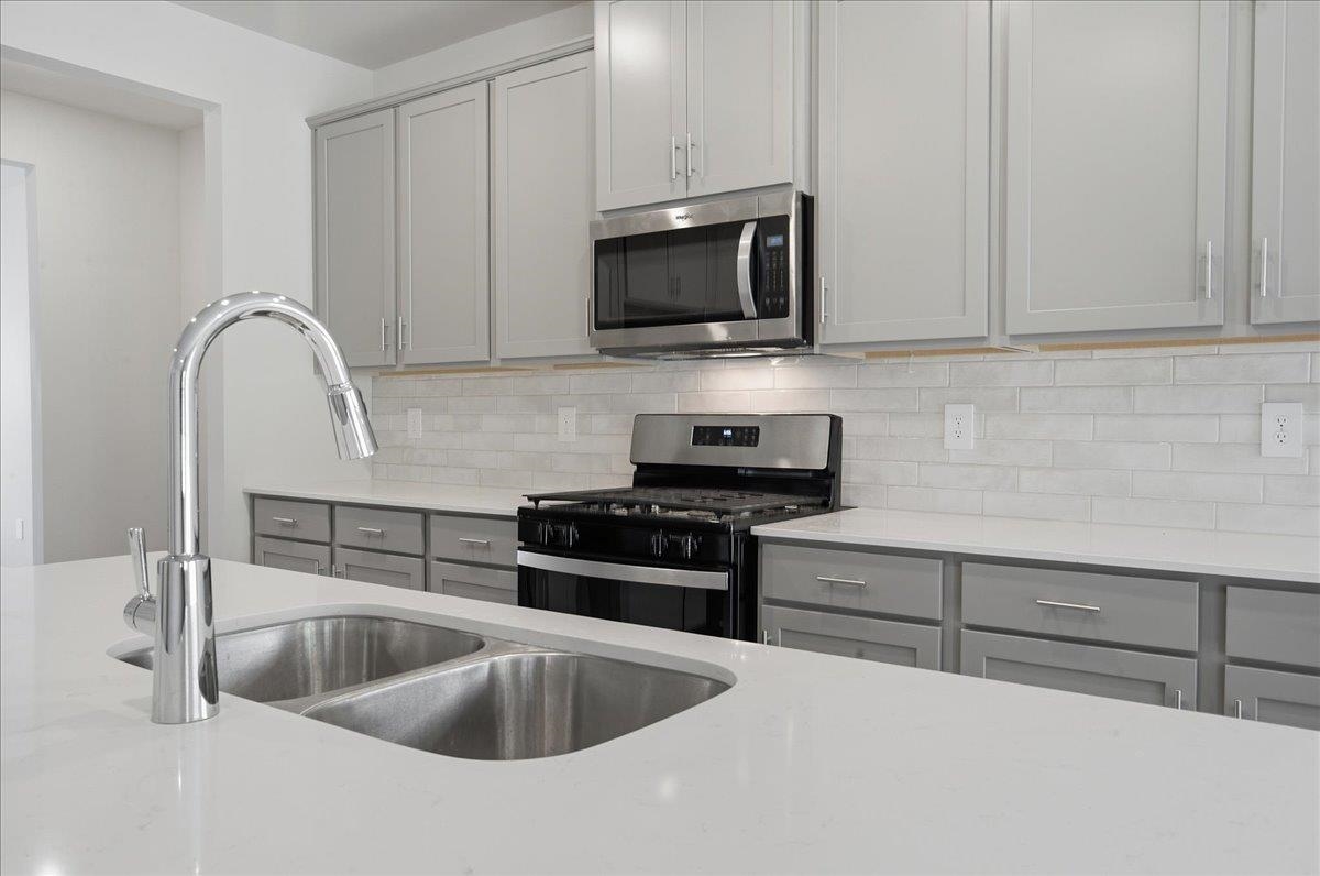 126 Blooming Meadow Road Property Photo 10