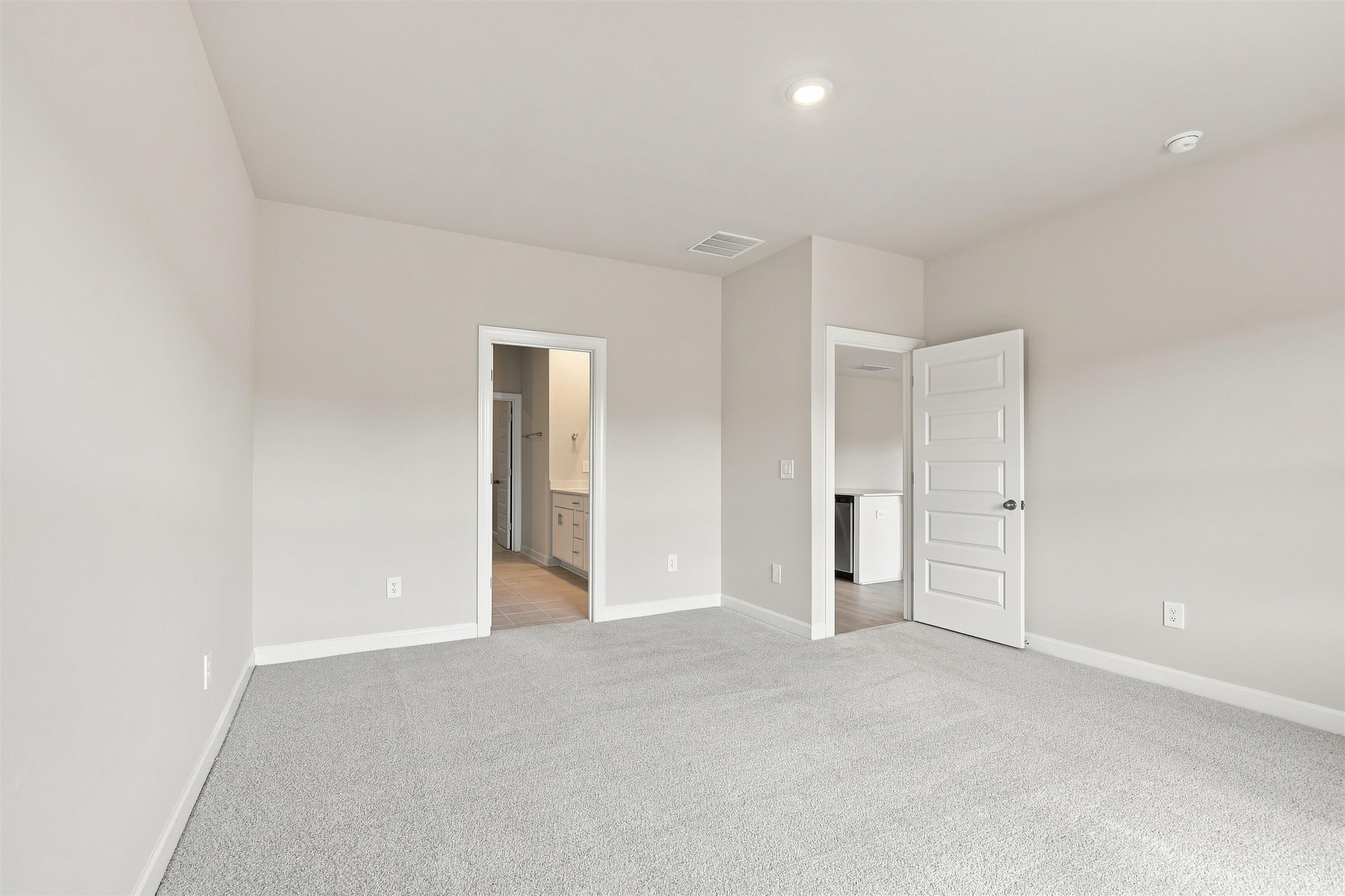 919 Rising Oak Court Property Photo 18