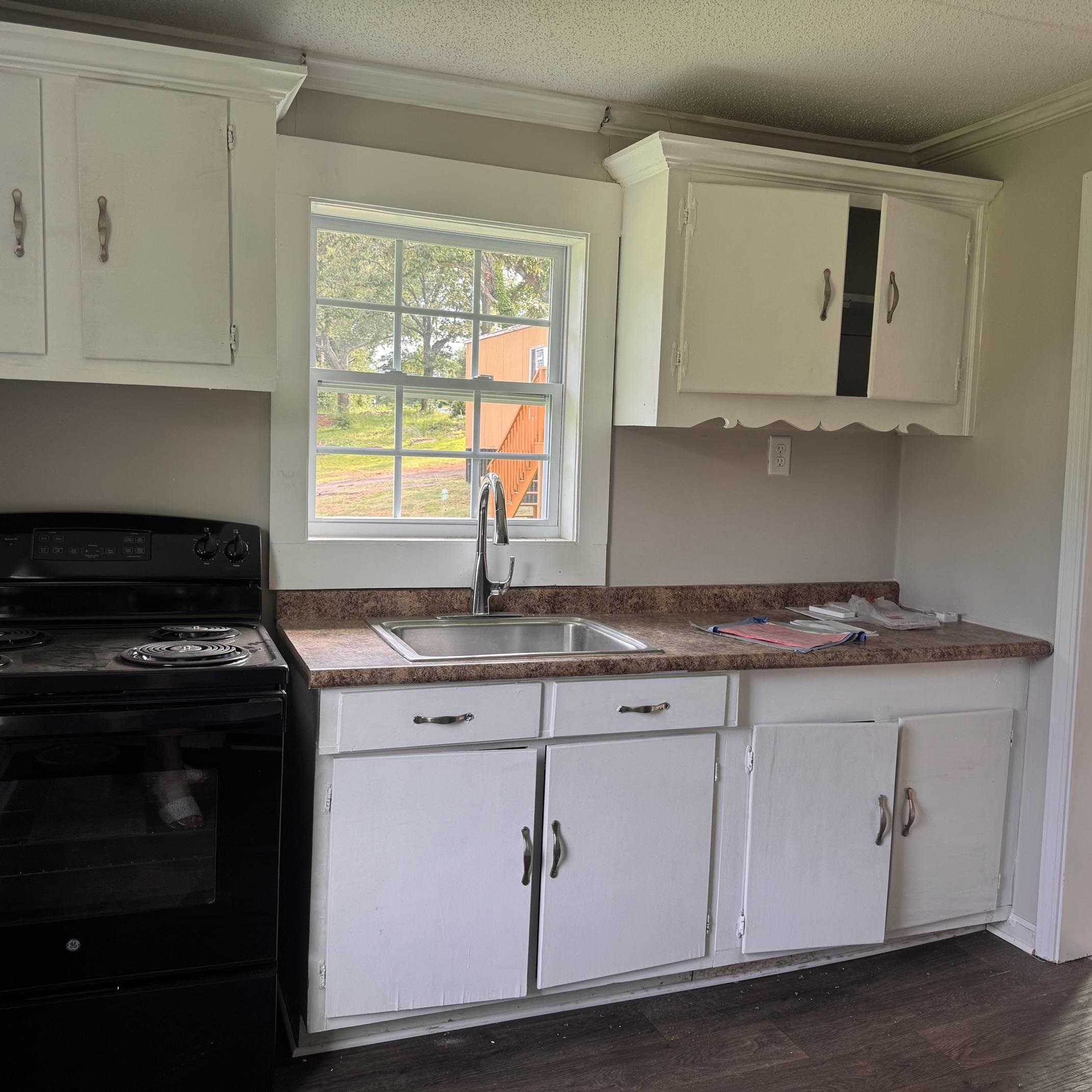 131 Case Avenue Property Photo 7