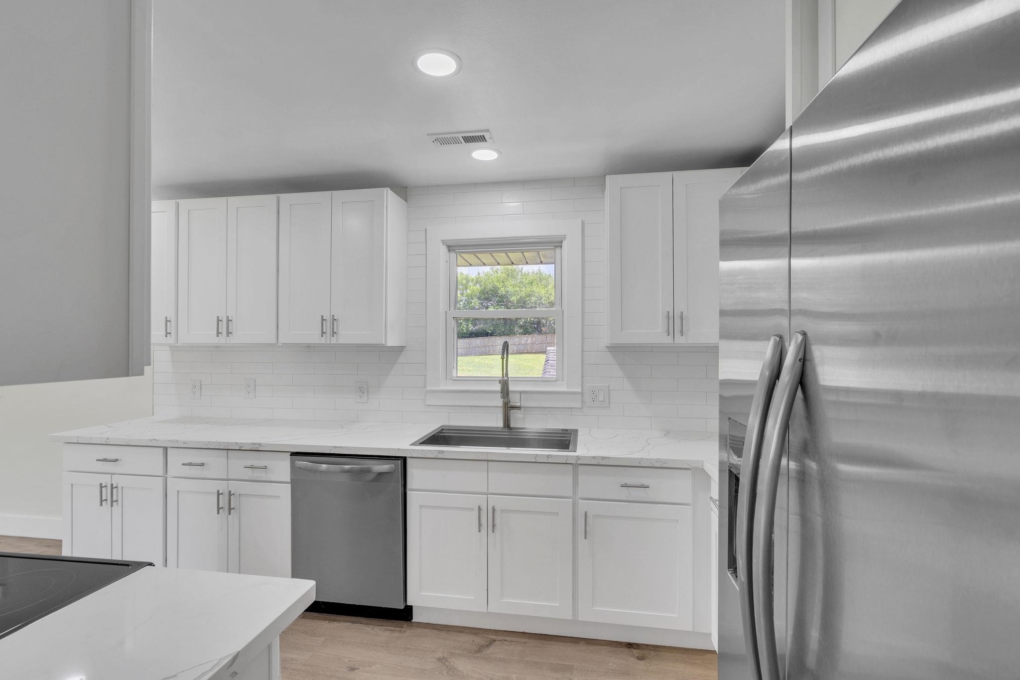 1 W Golden Strip Drive Property Photo 7