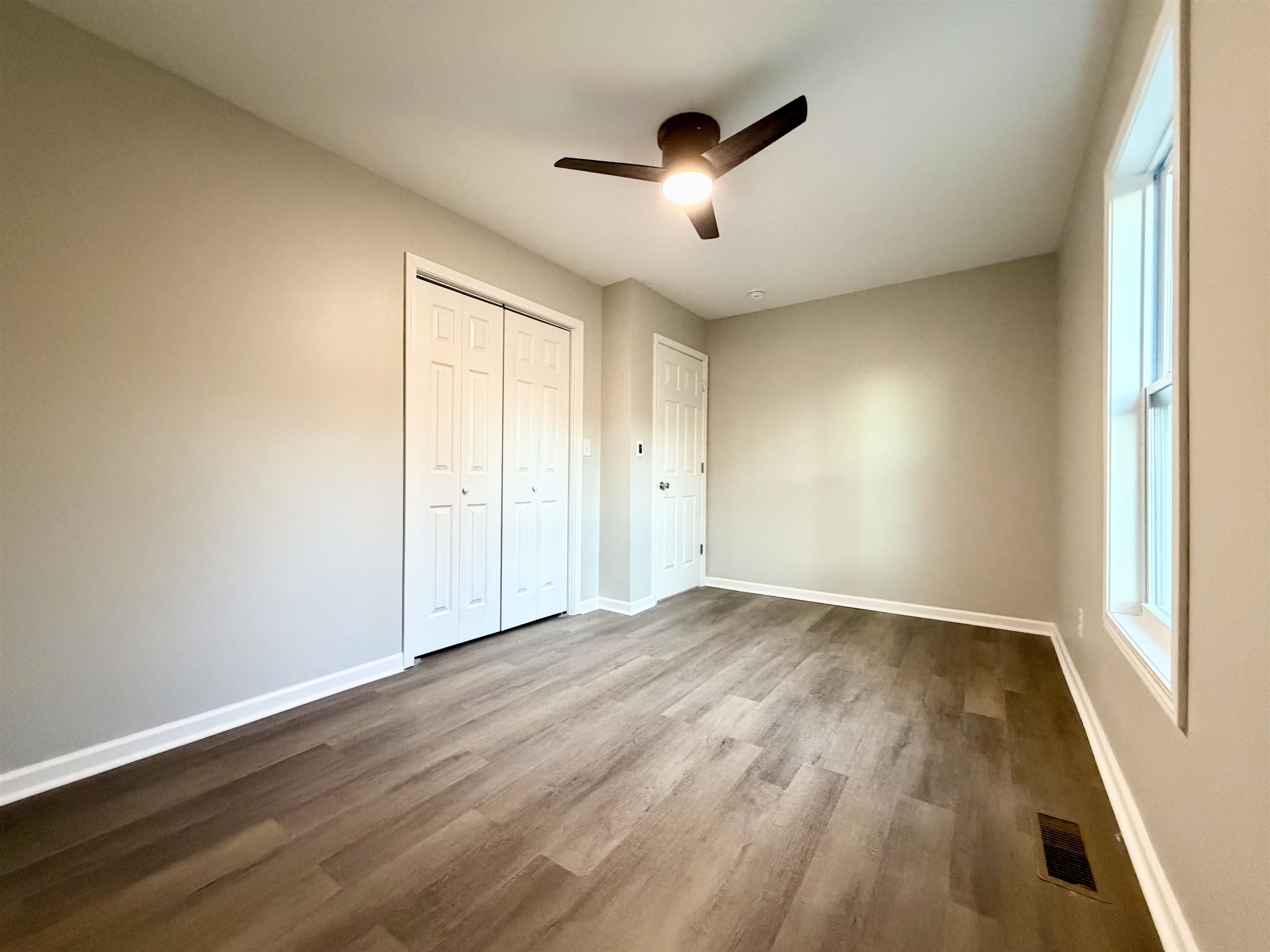 107 Short Alley Property Photo 23