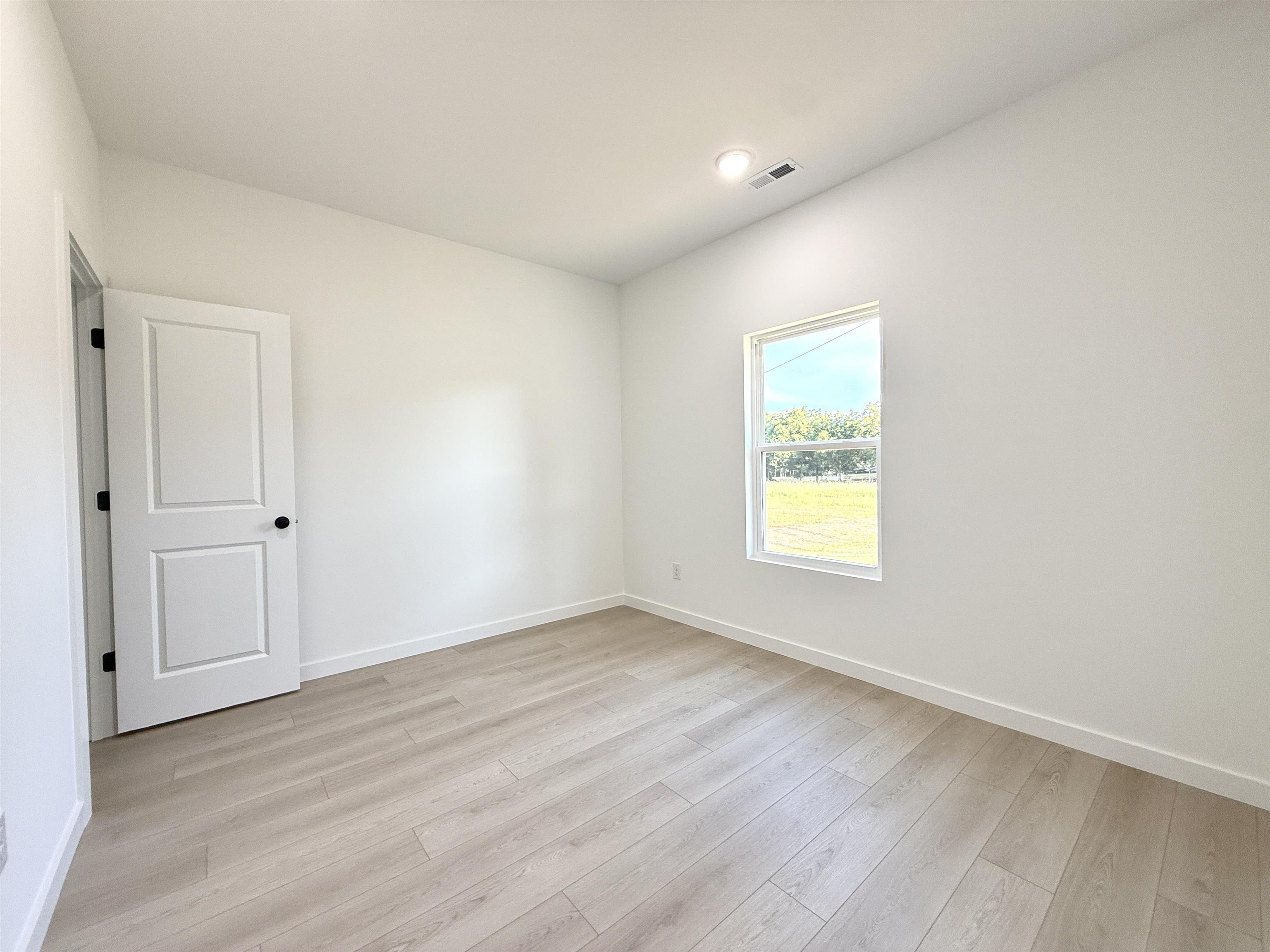 1519 Settle Road Property Photo 14