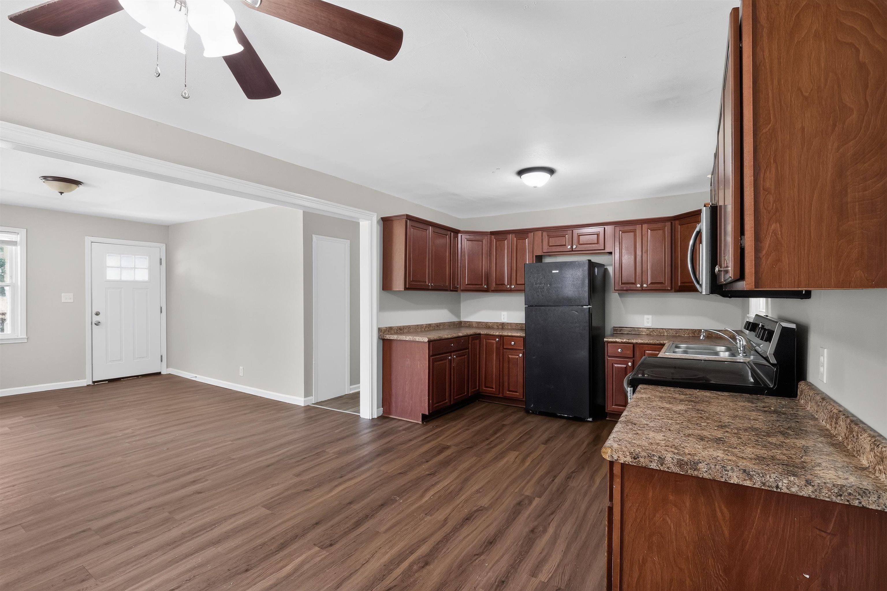 720 Wofford Street Property Photo 5