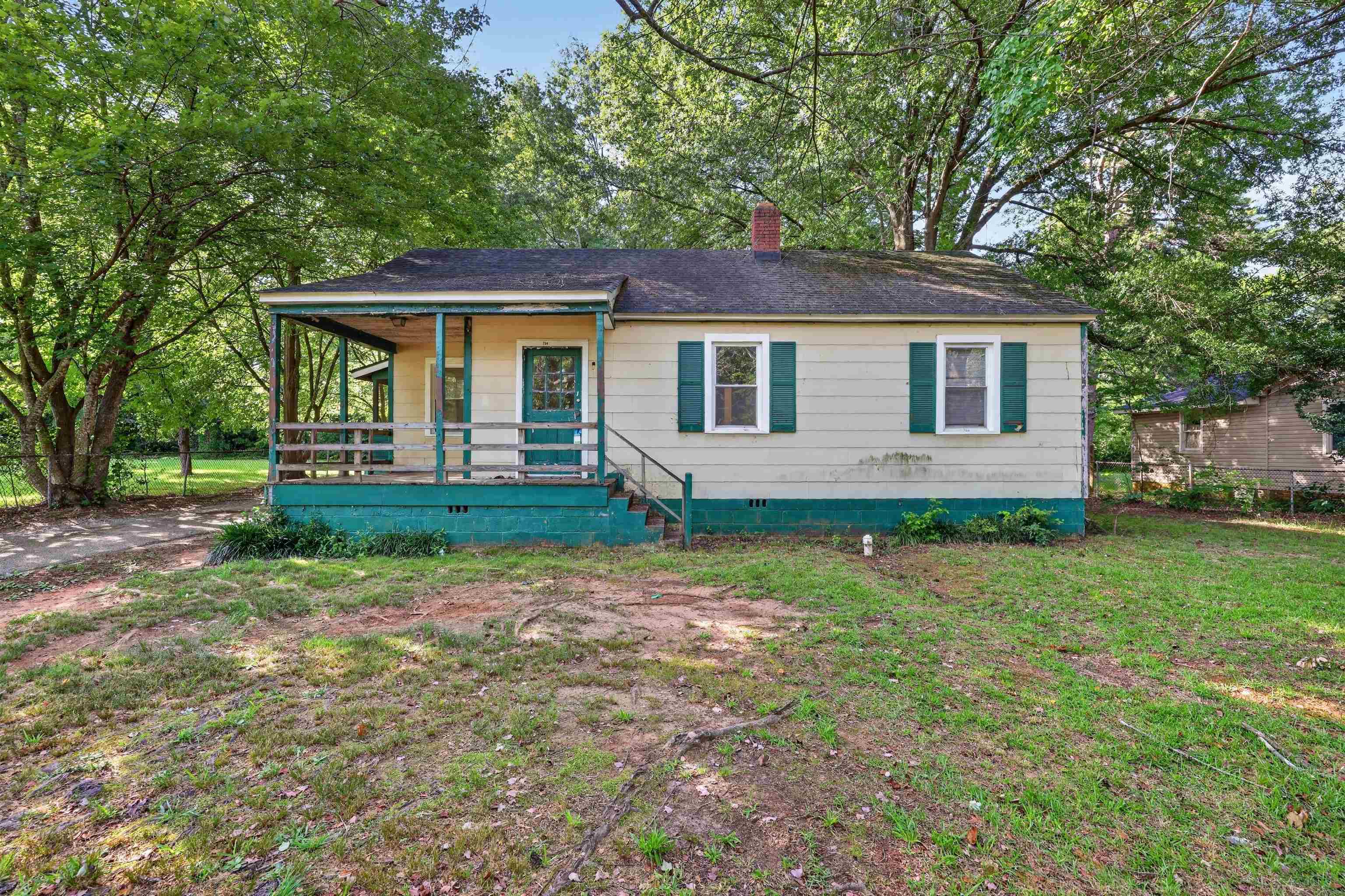 204 Anderson Drive Property Photo 3