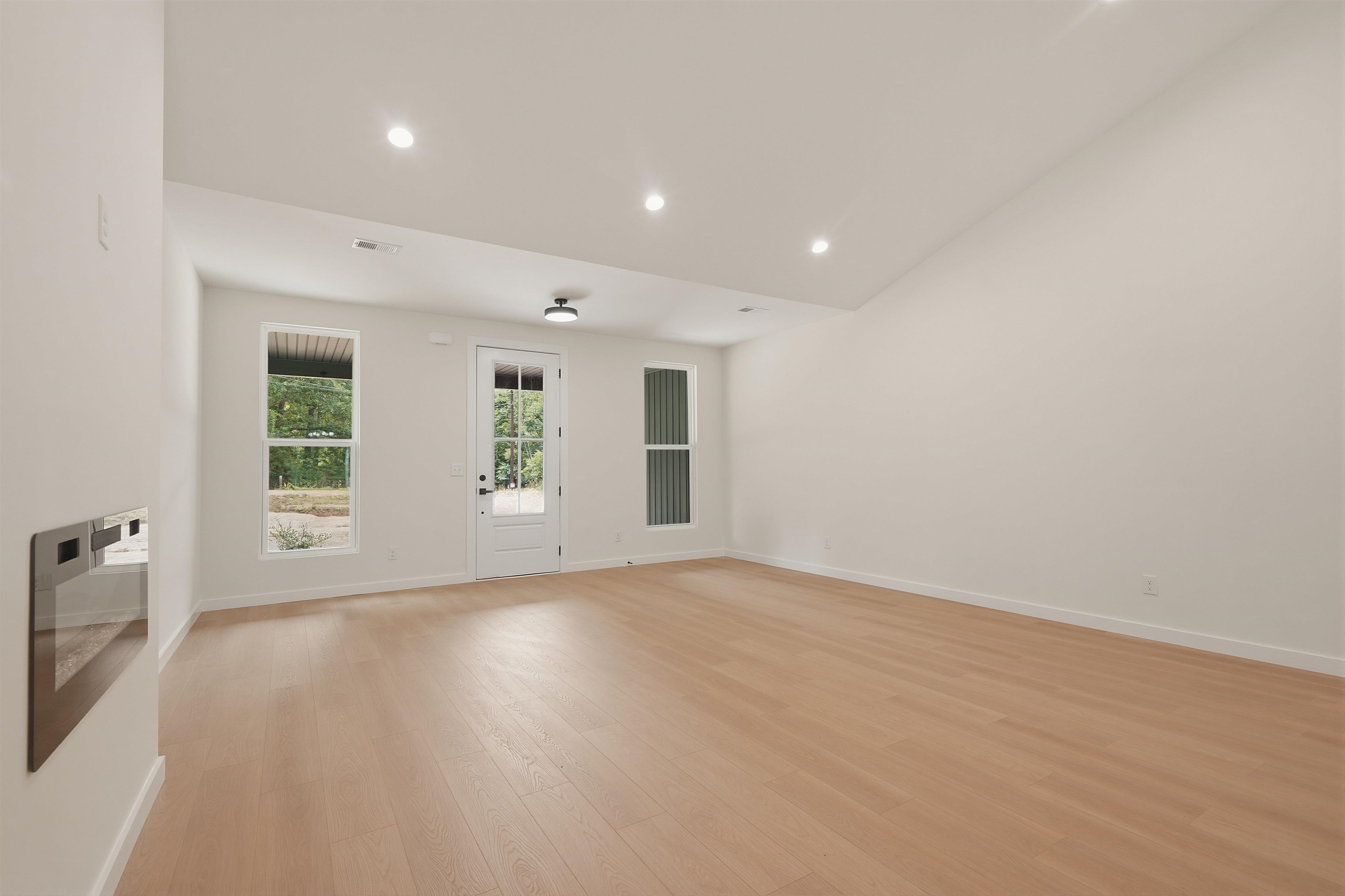 2835 Melvin Hill Road Property Photo 5