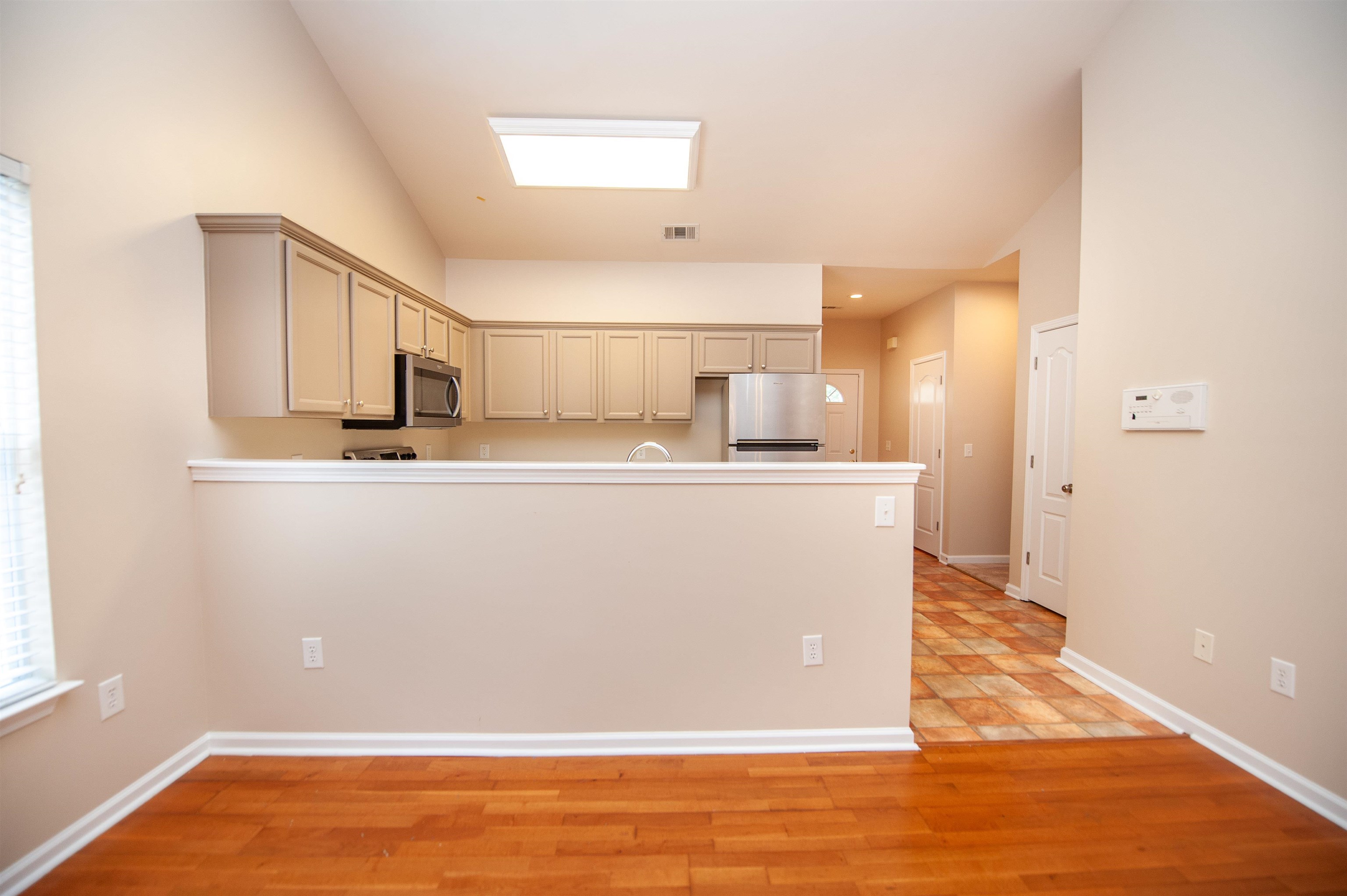 555 Clairidge Drive Property Photo 5