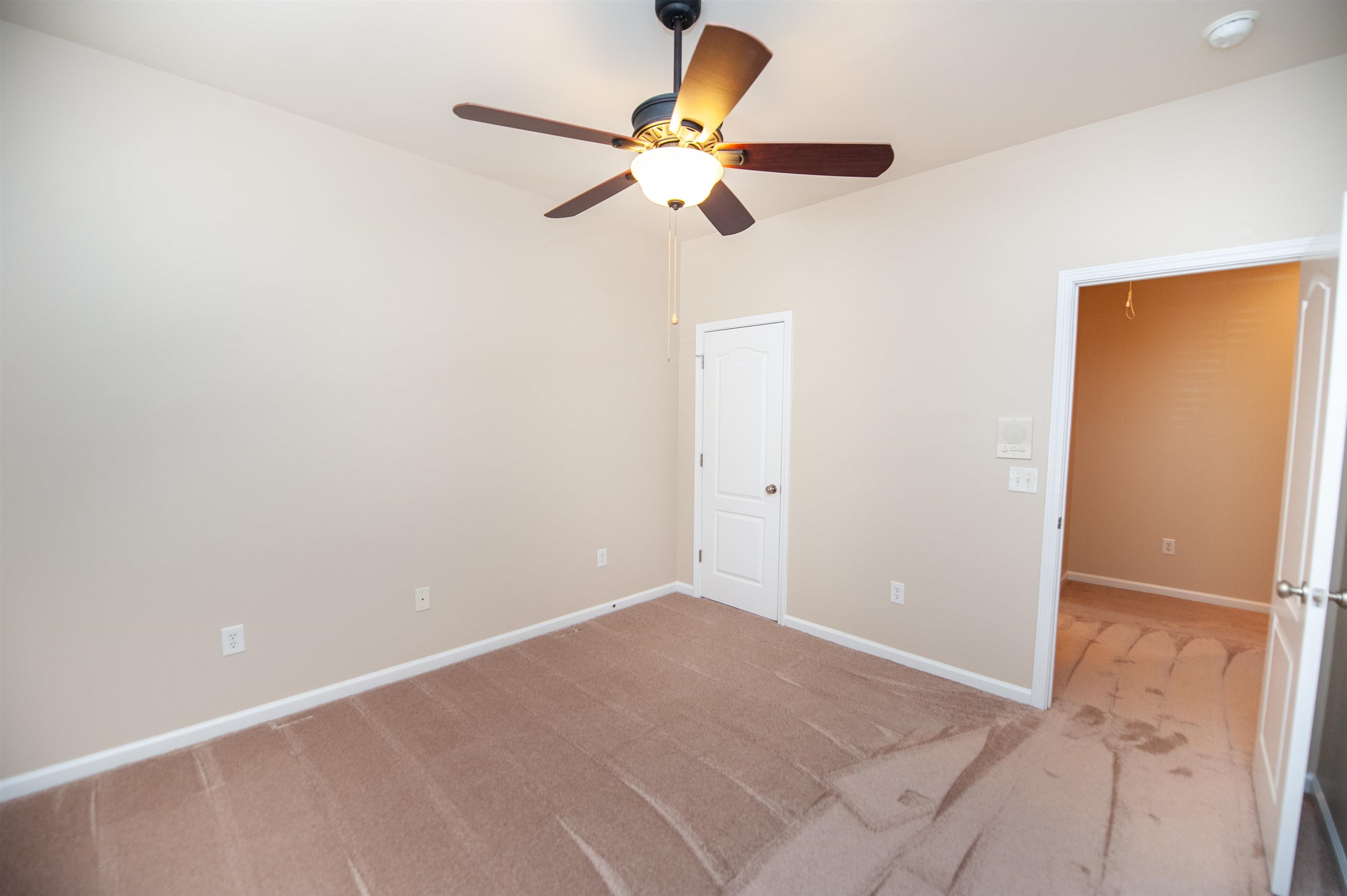 555 Clairidge Drive Property Photo 11