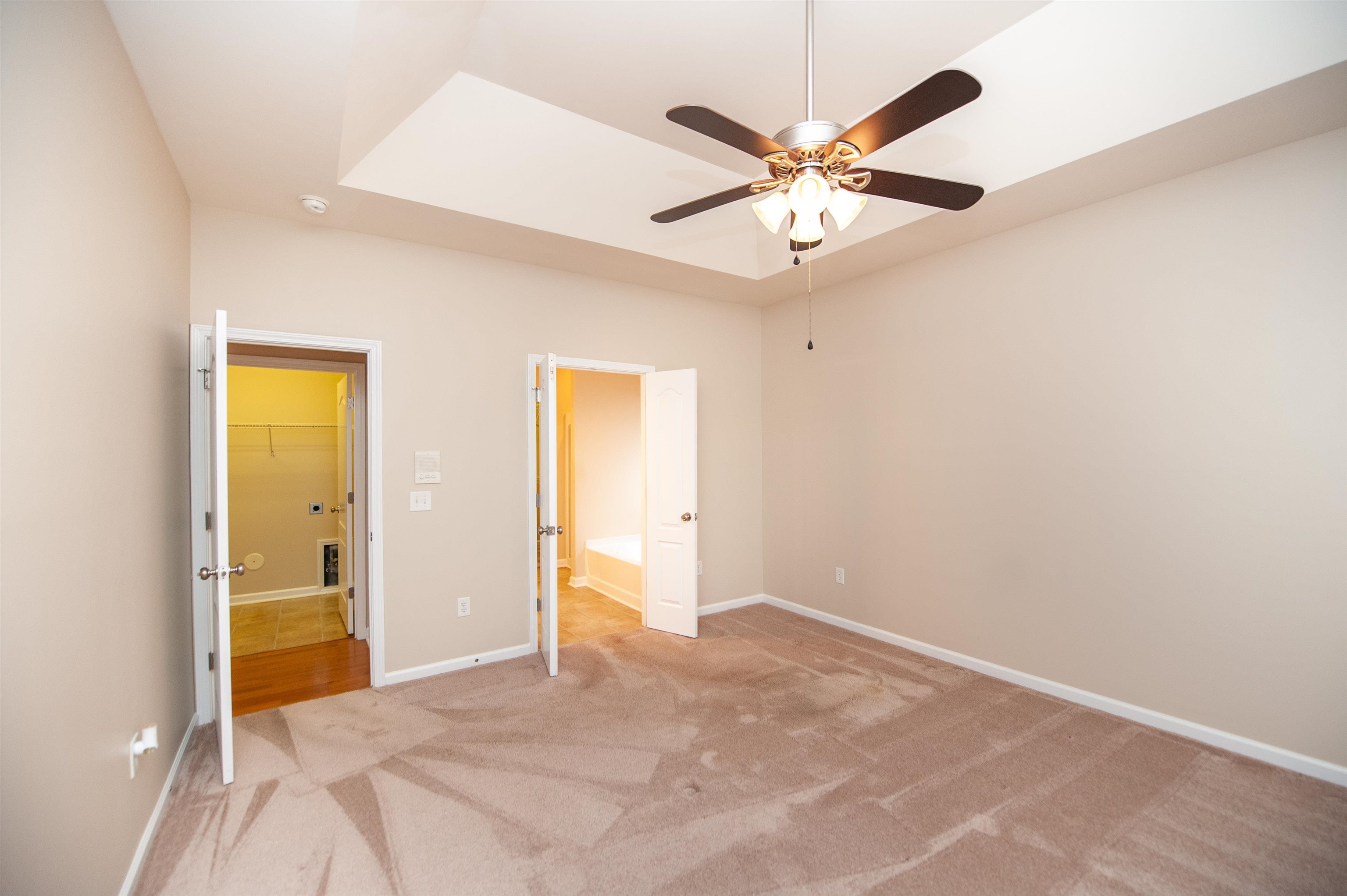 555 Clairidge Drive Property Photo 19