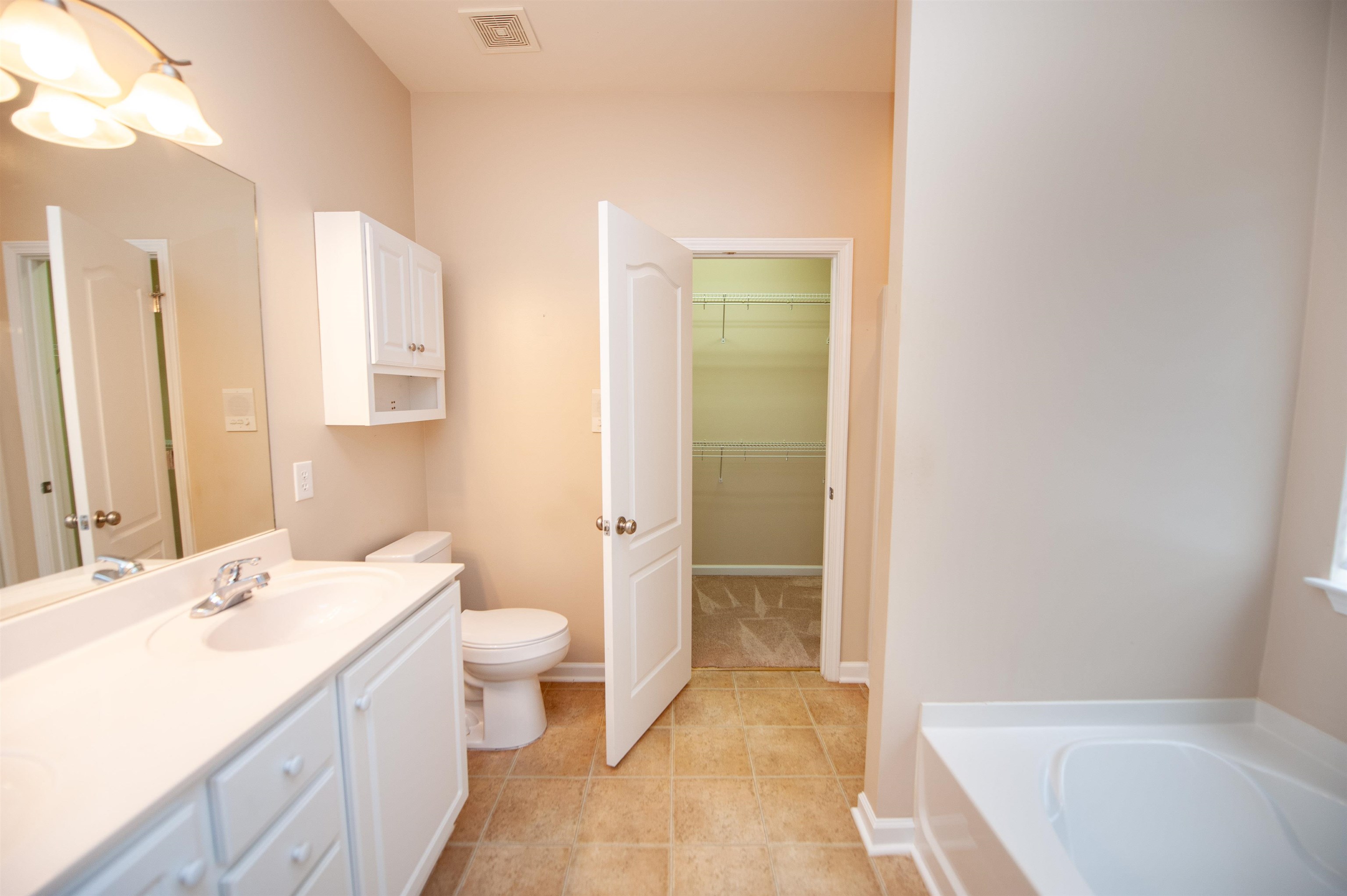 555 Clairidge Drive Property Photo 20
