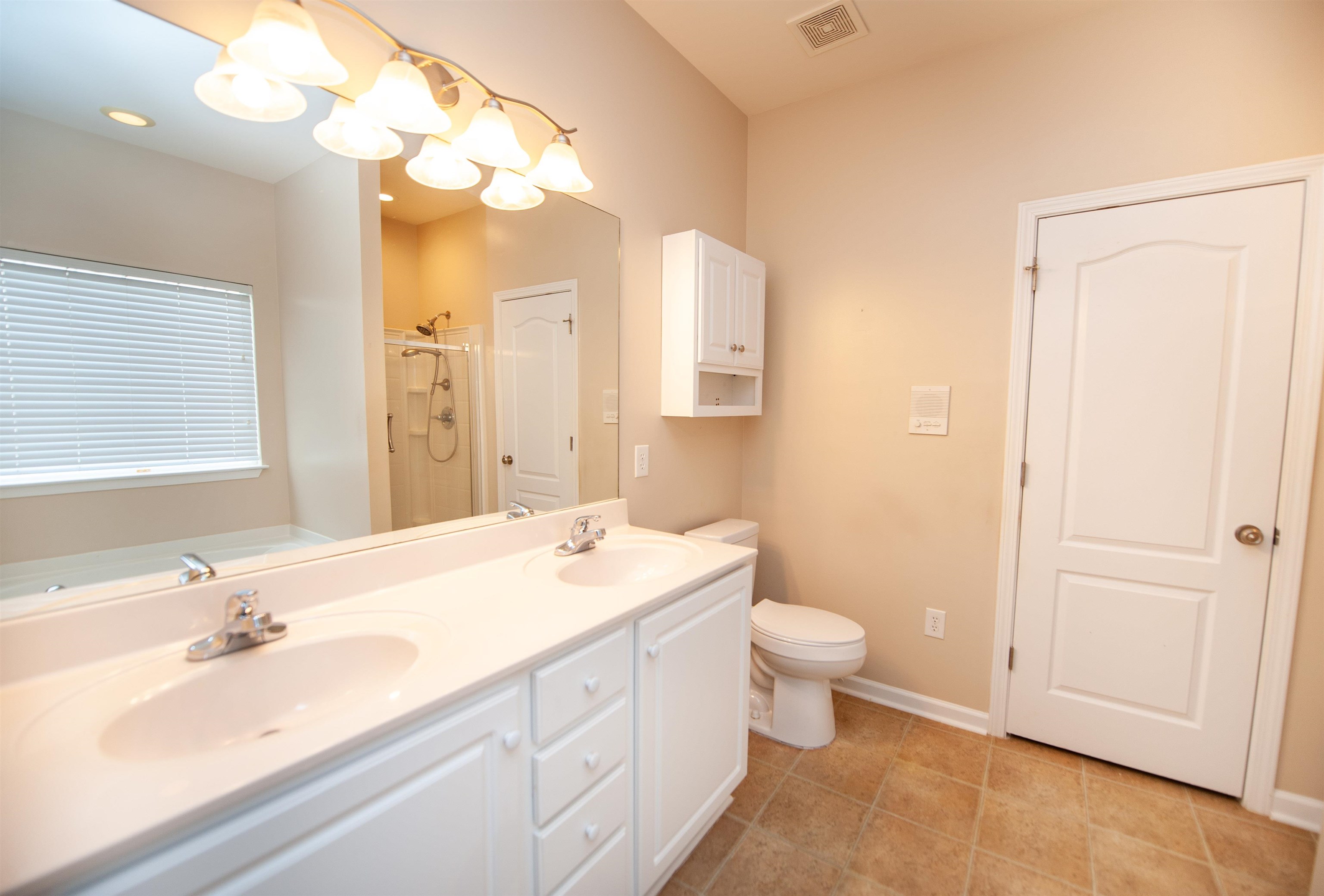 555 Clairidge Drive Property Photo 21