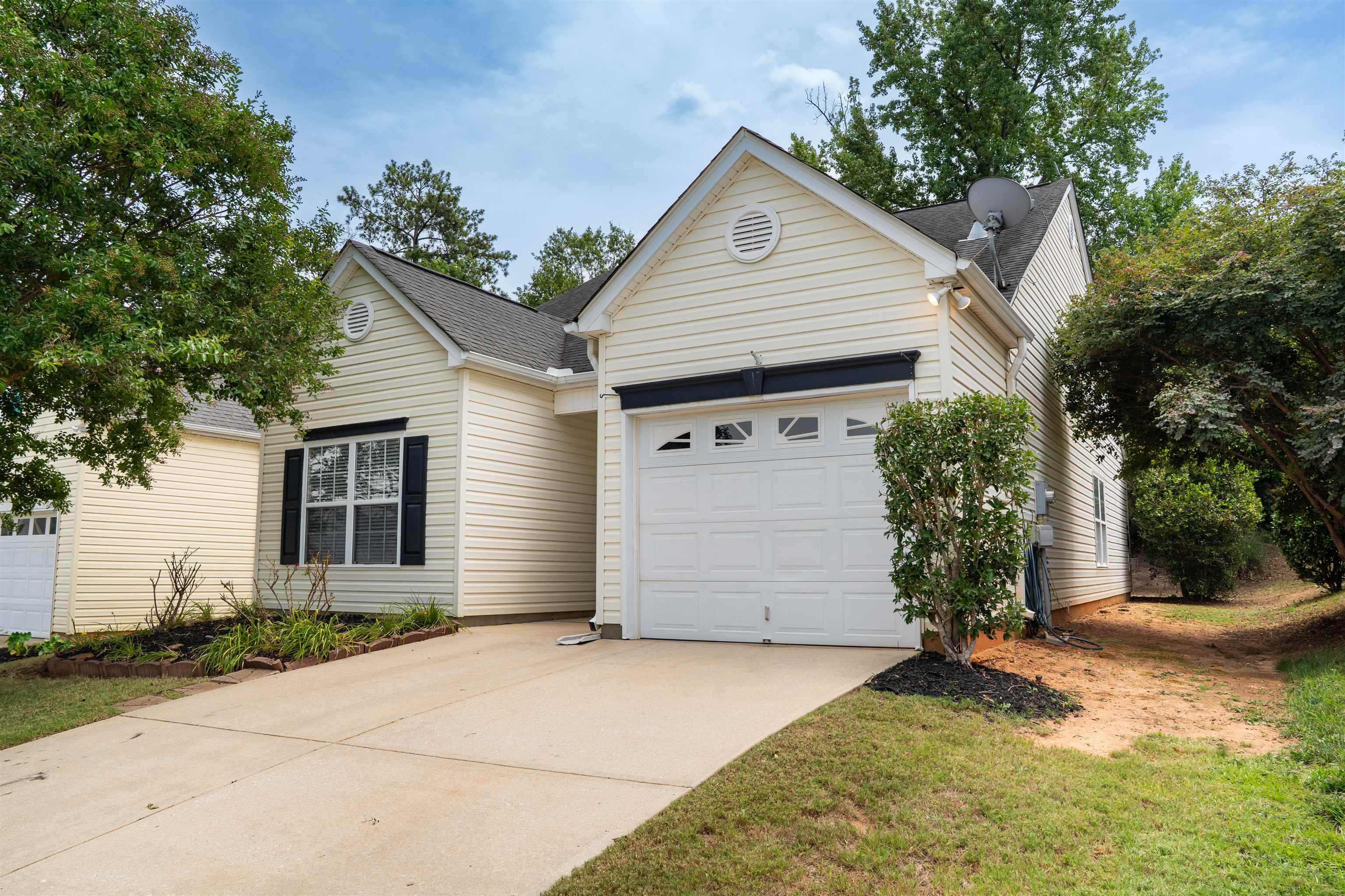555 Clairidge Drive Property Photo 34