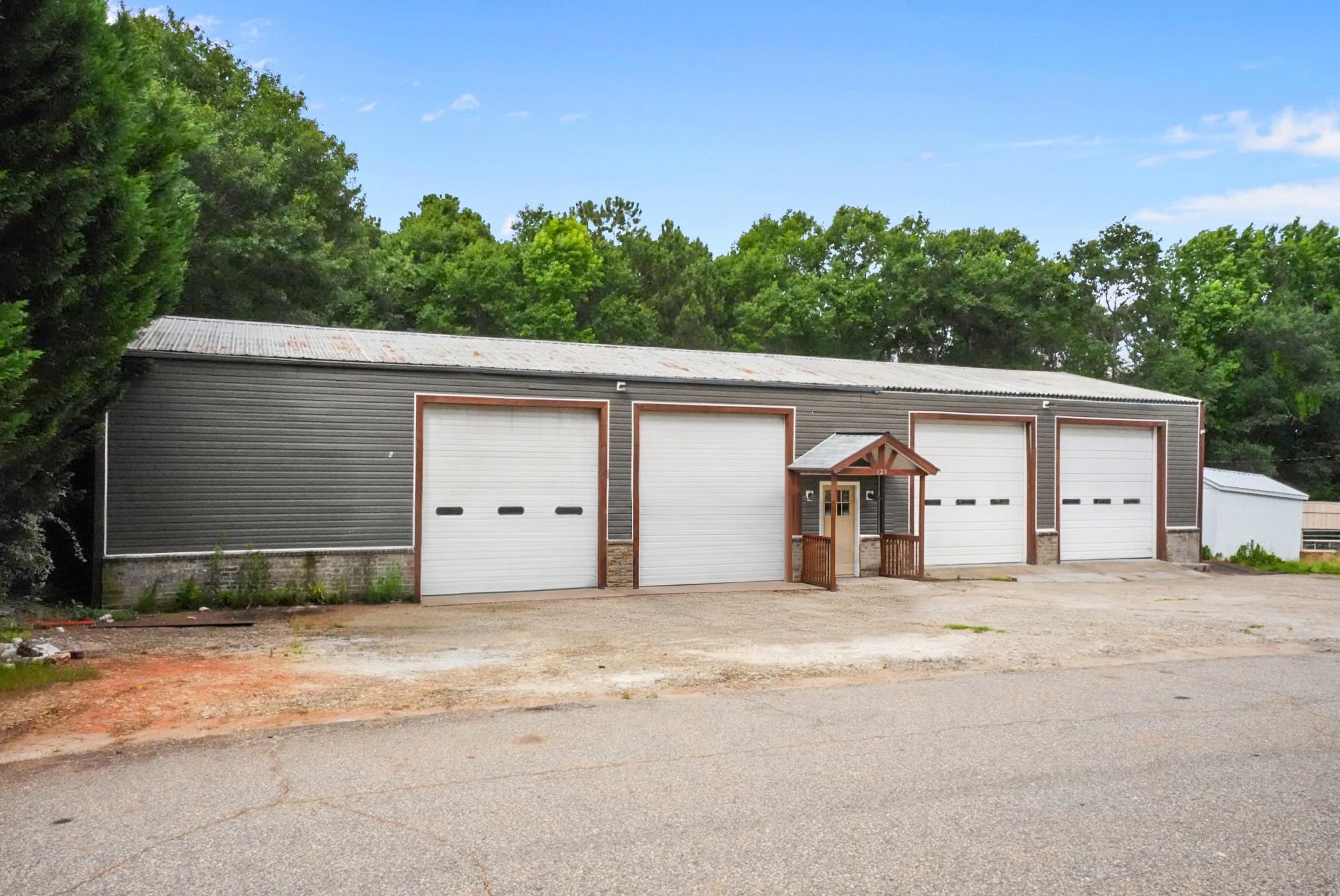 338858 Property Photo 2