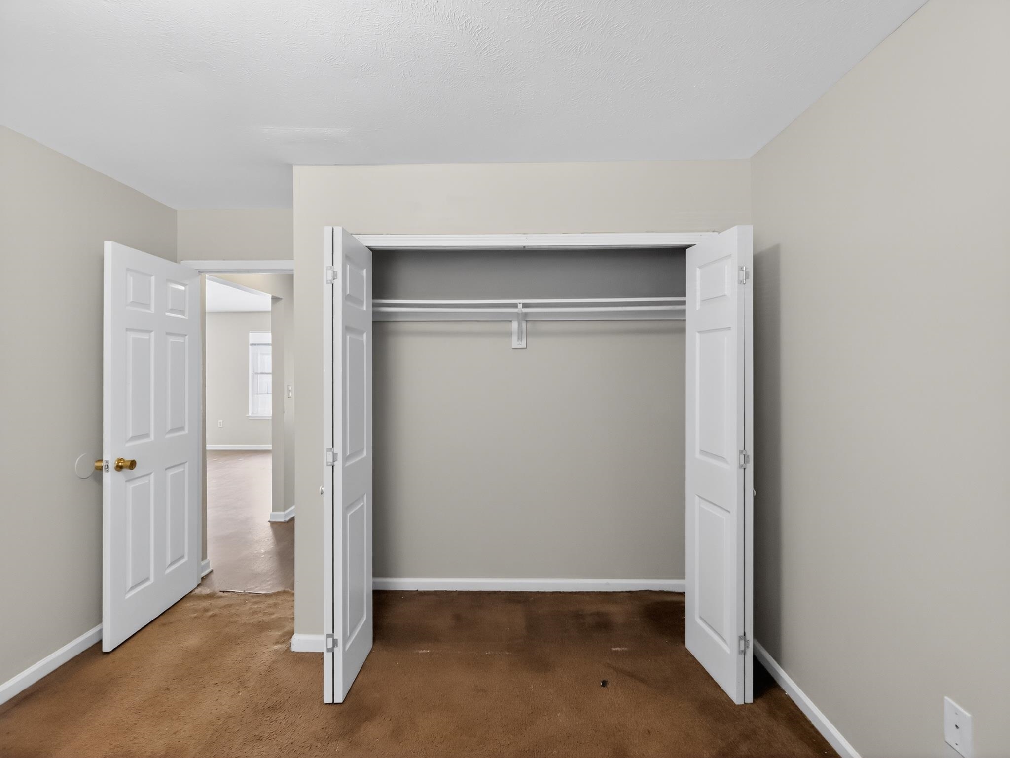 1833 Tamara Way Property Photo 25