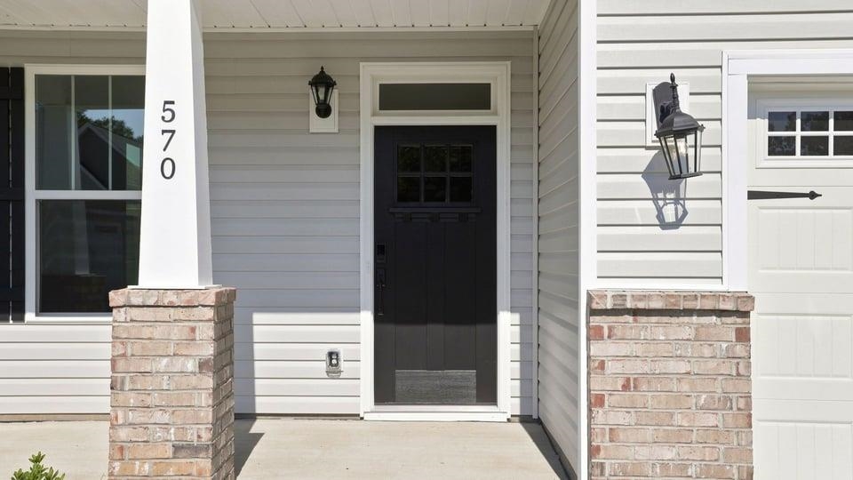 570 Woodcot Drive Property Photo 4