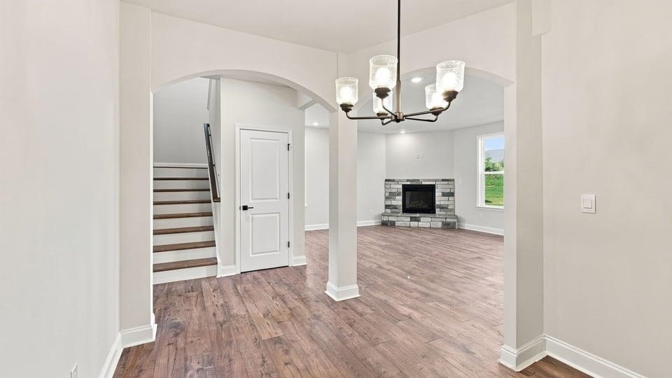 570 Woodcot Drive Property Photo 10