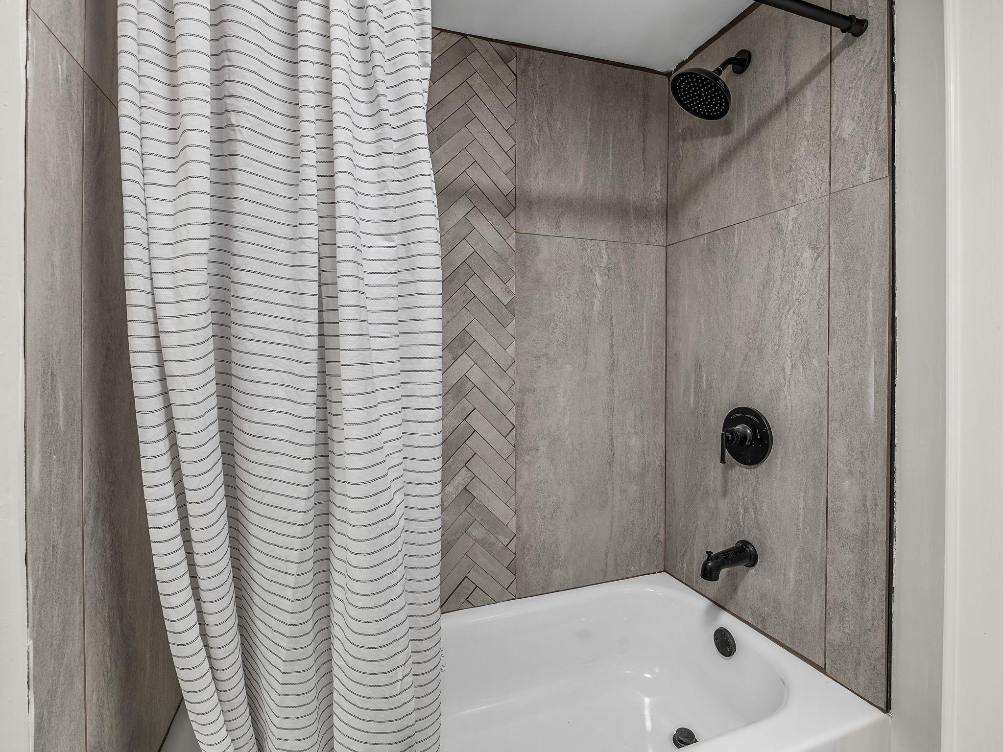 303 Highland Ave Property Photo 23