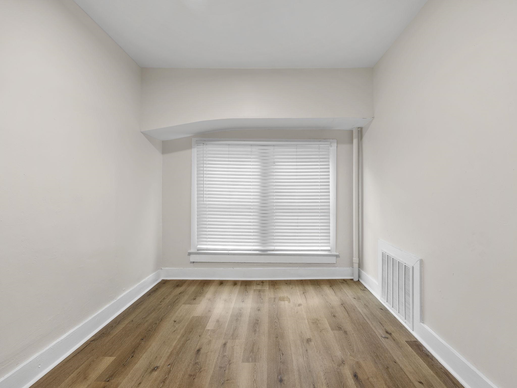 303 Highland Ave Property Photo 28