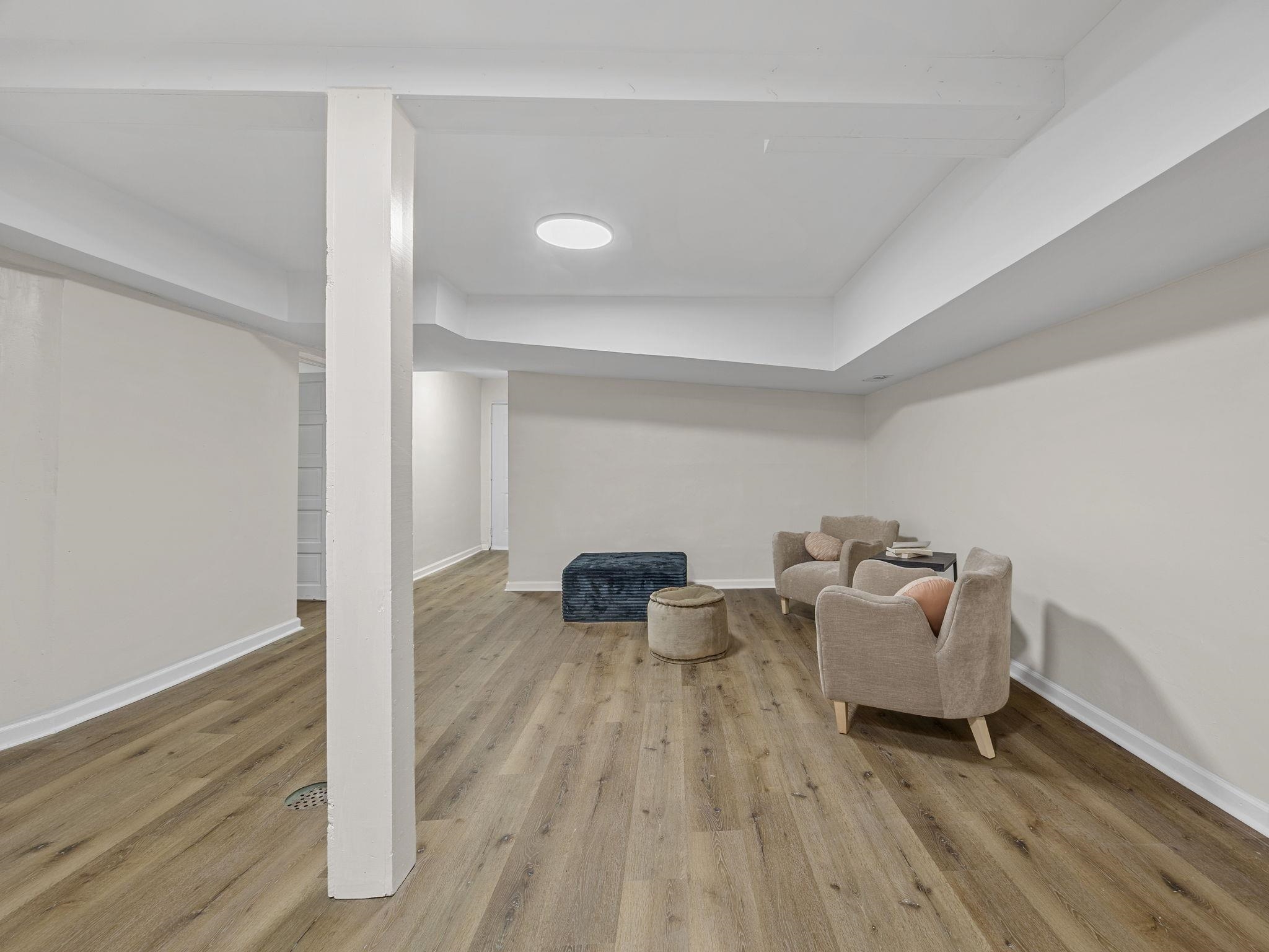 303 Highland Ave Property Photo 32