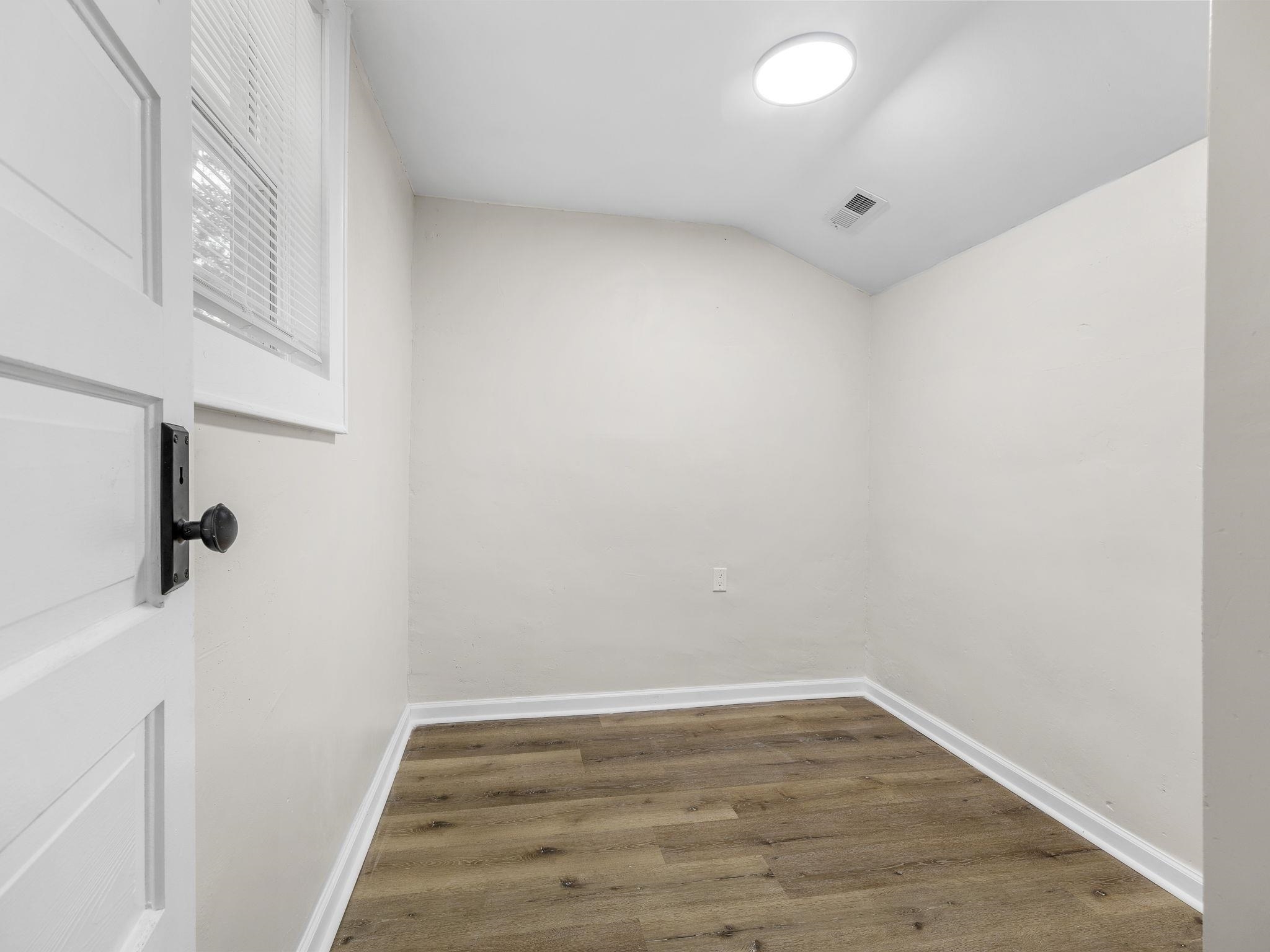 303 Highland Ave Property Photo 42