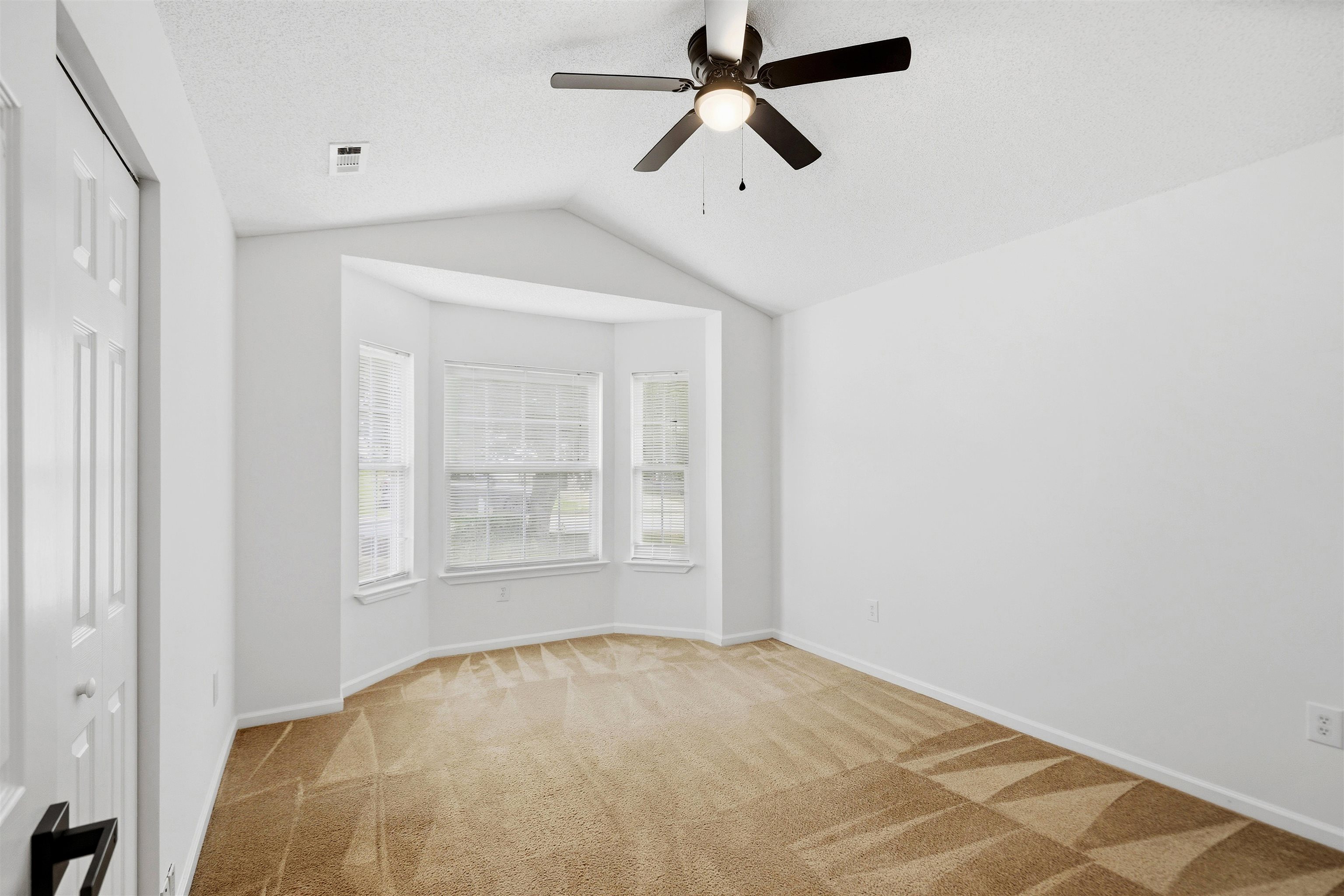 234 W Pheasant Hill Drive Property Photo 11