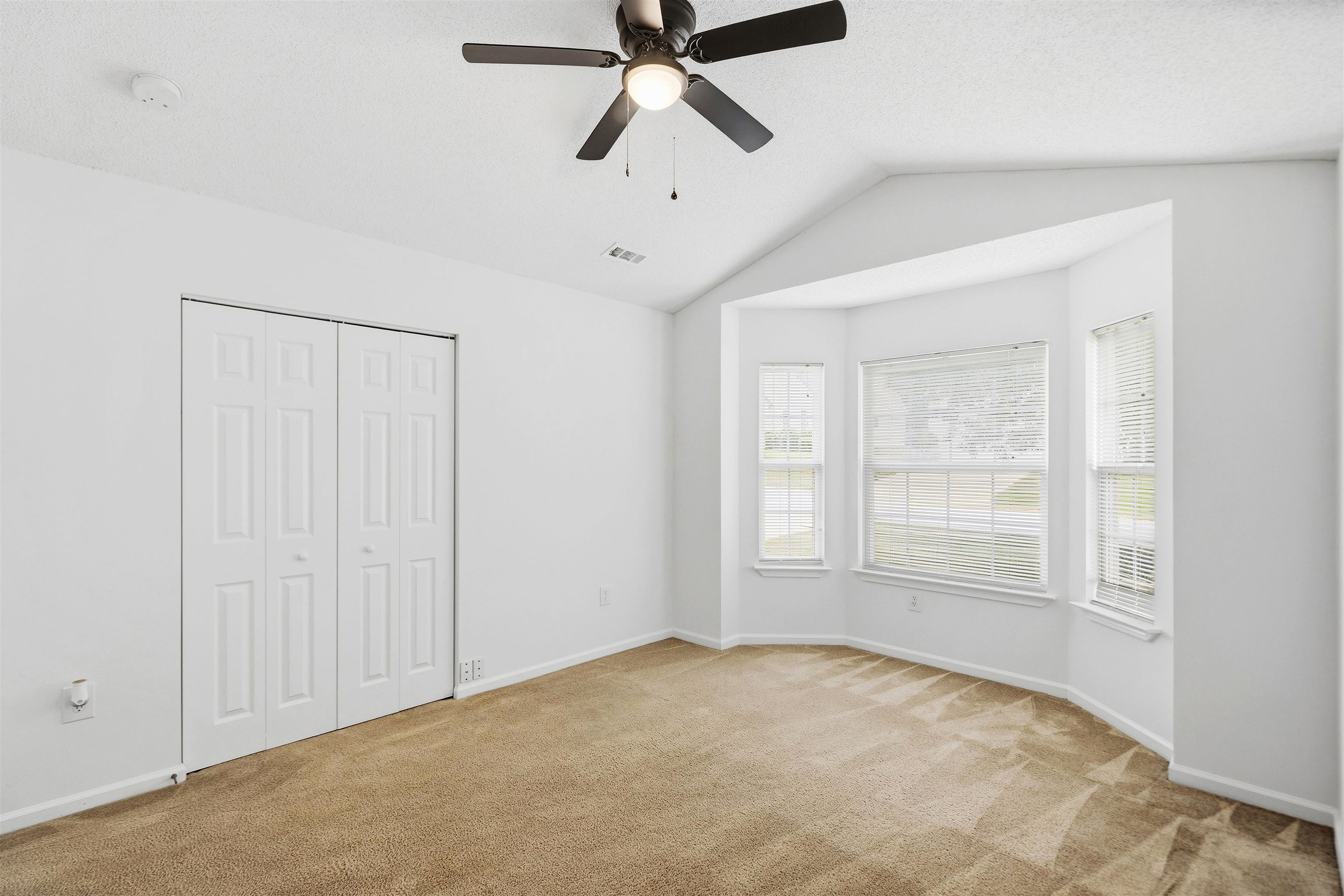 234 W Pheasant Hill Drive Property Photo 12