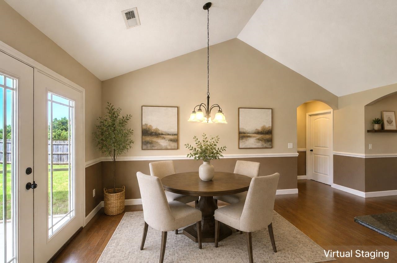 411 Shoreline Boulevard Property Photo 17