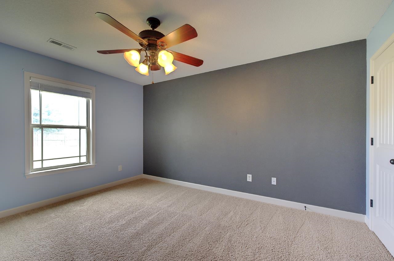 411 Shoreline Boulevard Property Photo 26