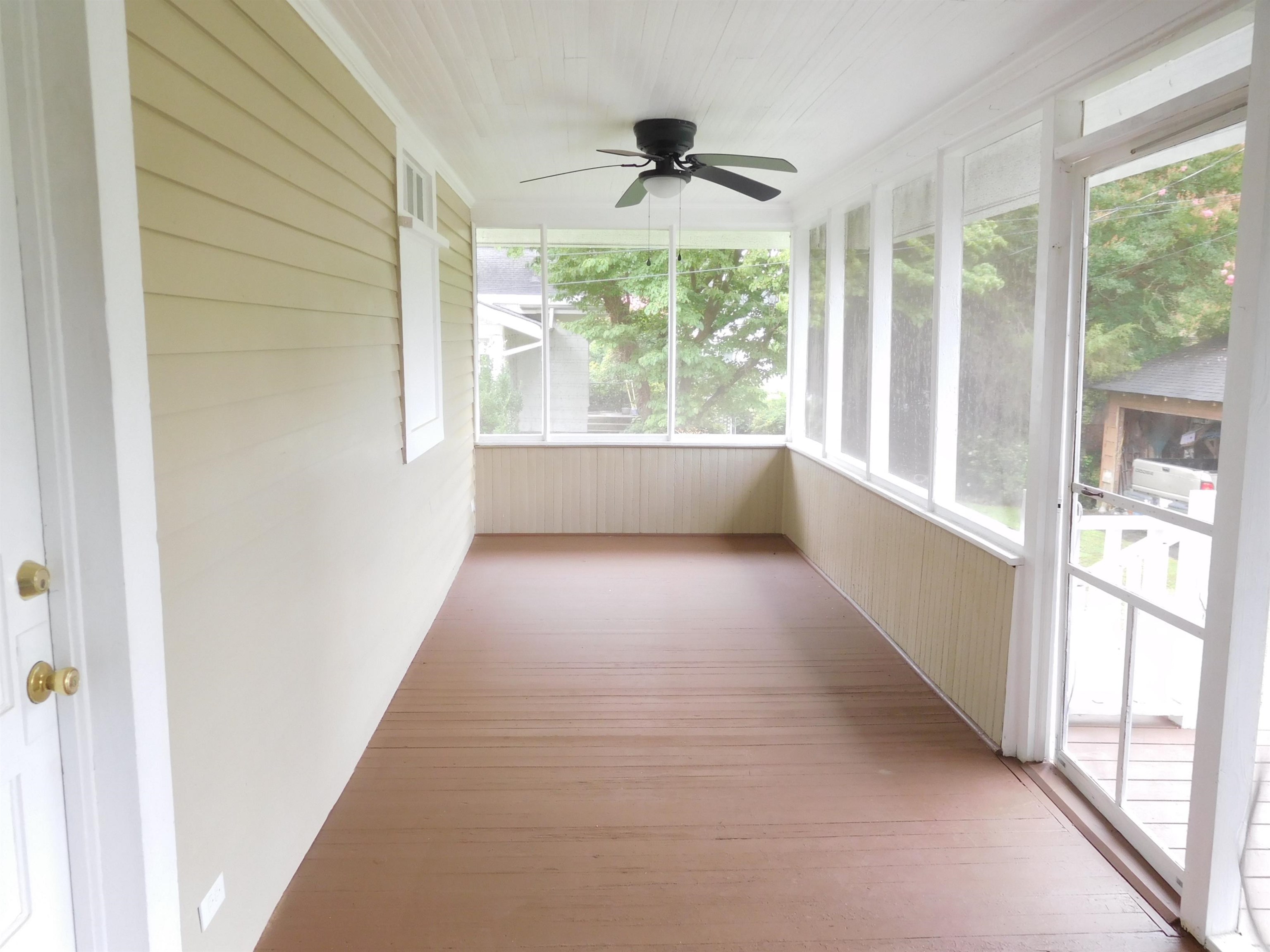 107 Douglas Heights Street Property Photo 2