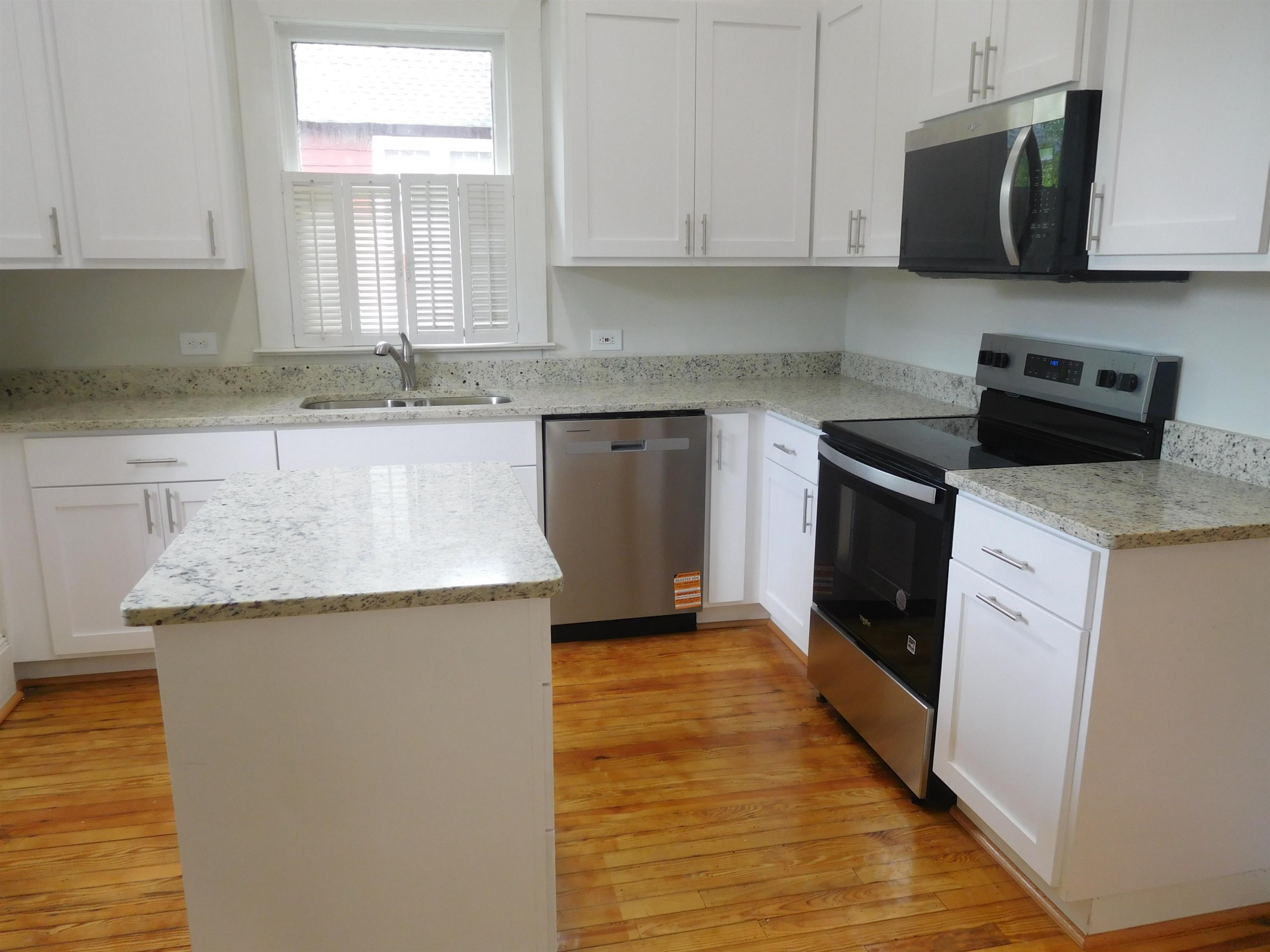 107 Douglas Heights Street Property Photo 6