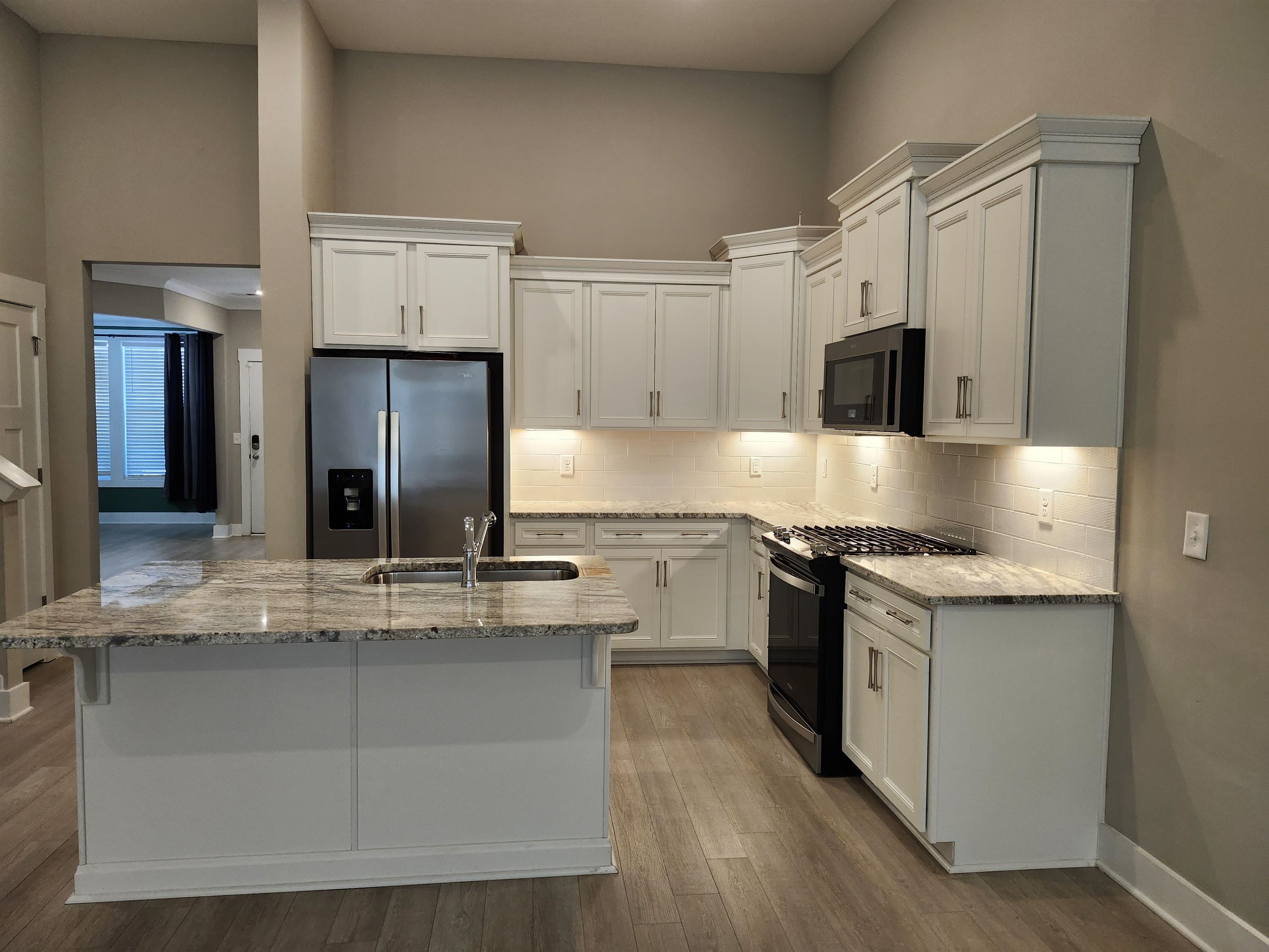 1008 Glohaven Way Property Photo 12